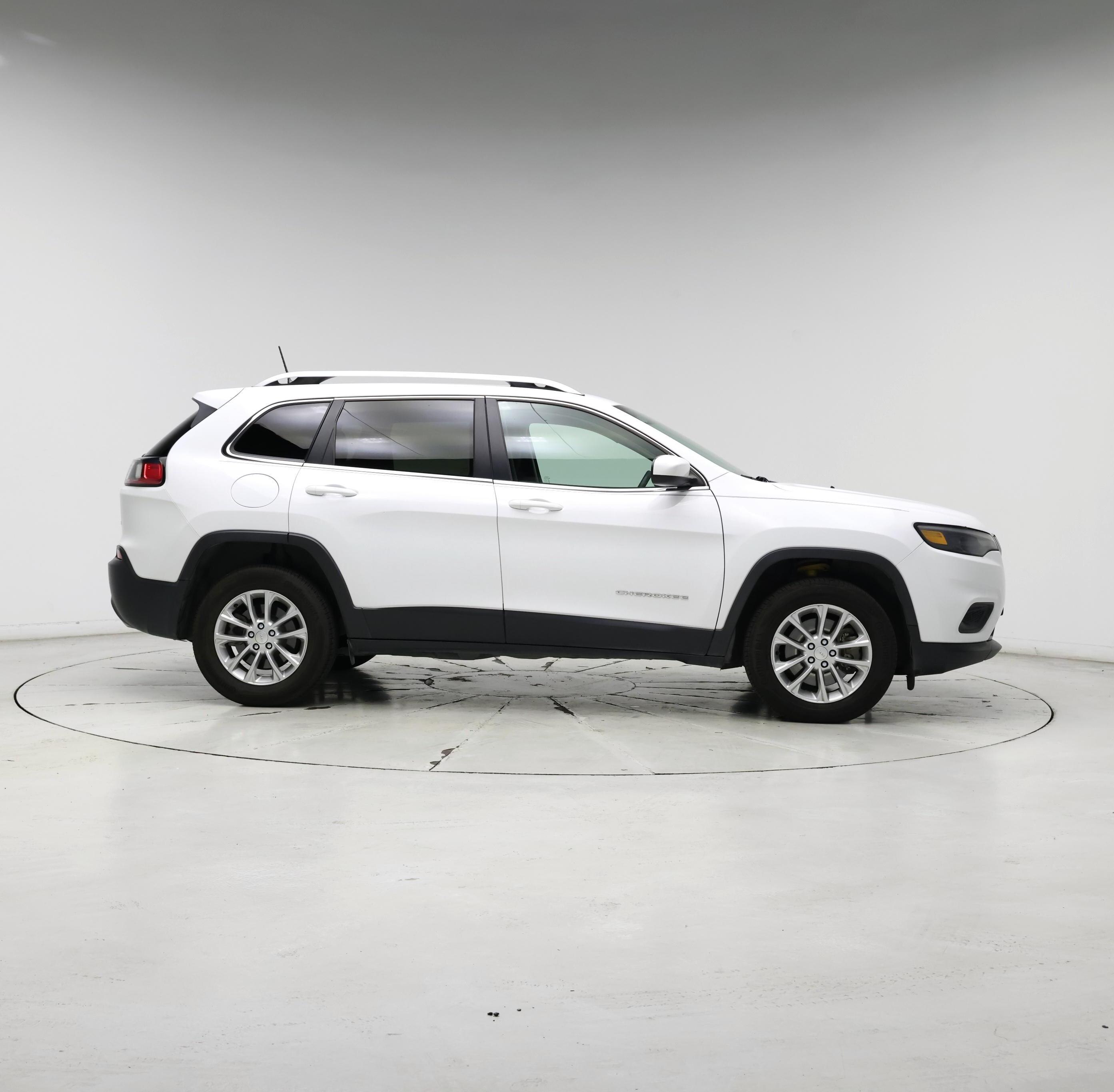 Thumbnail: 2019 Jeep Cherokee - 7