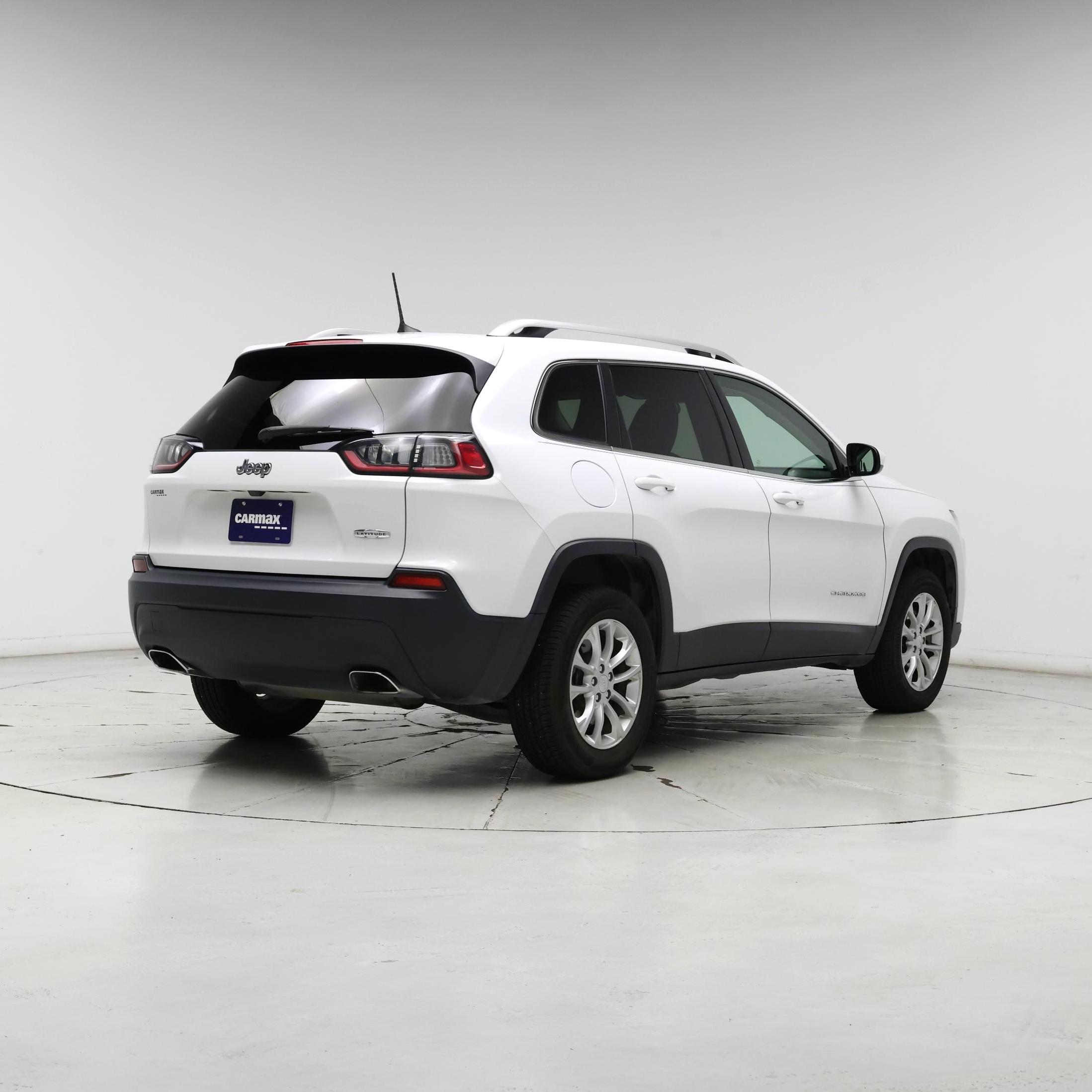 Thumbnail: 2019 Jeep Cherokee - 8