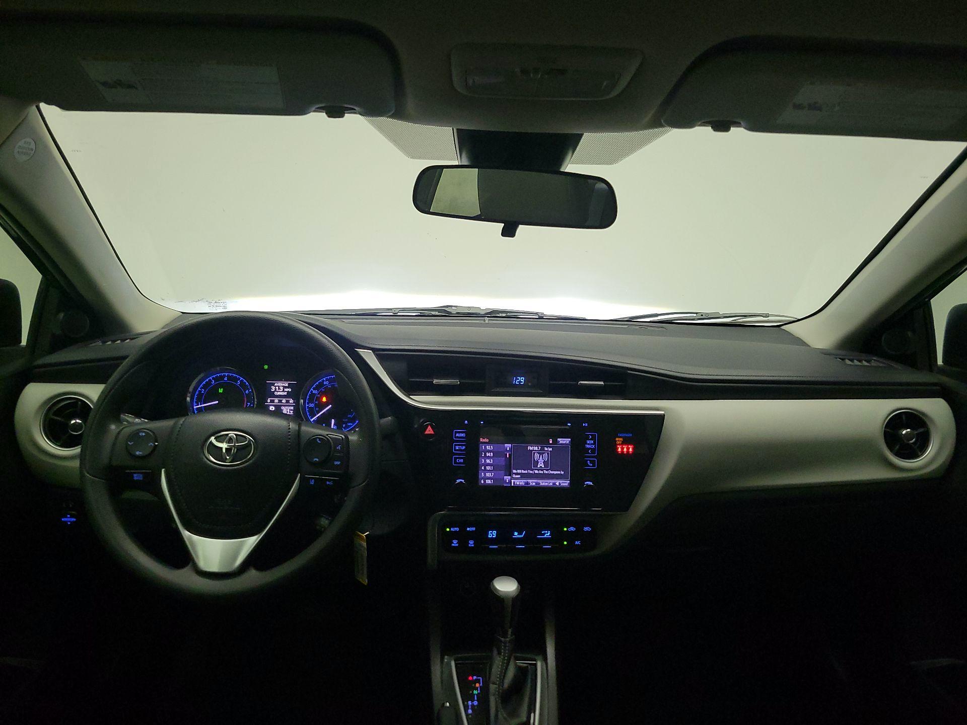 Thumbnail: 2019 Toyota Corolla - 9