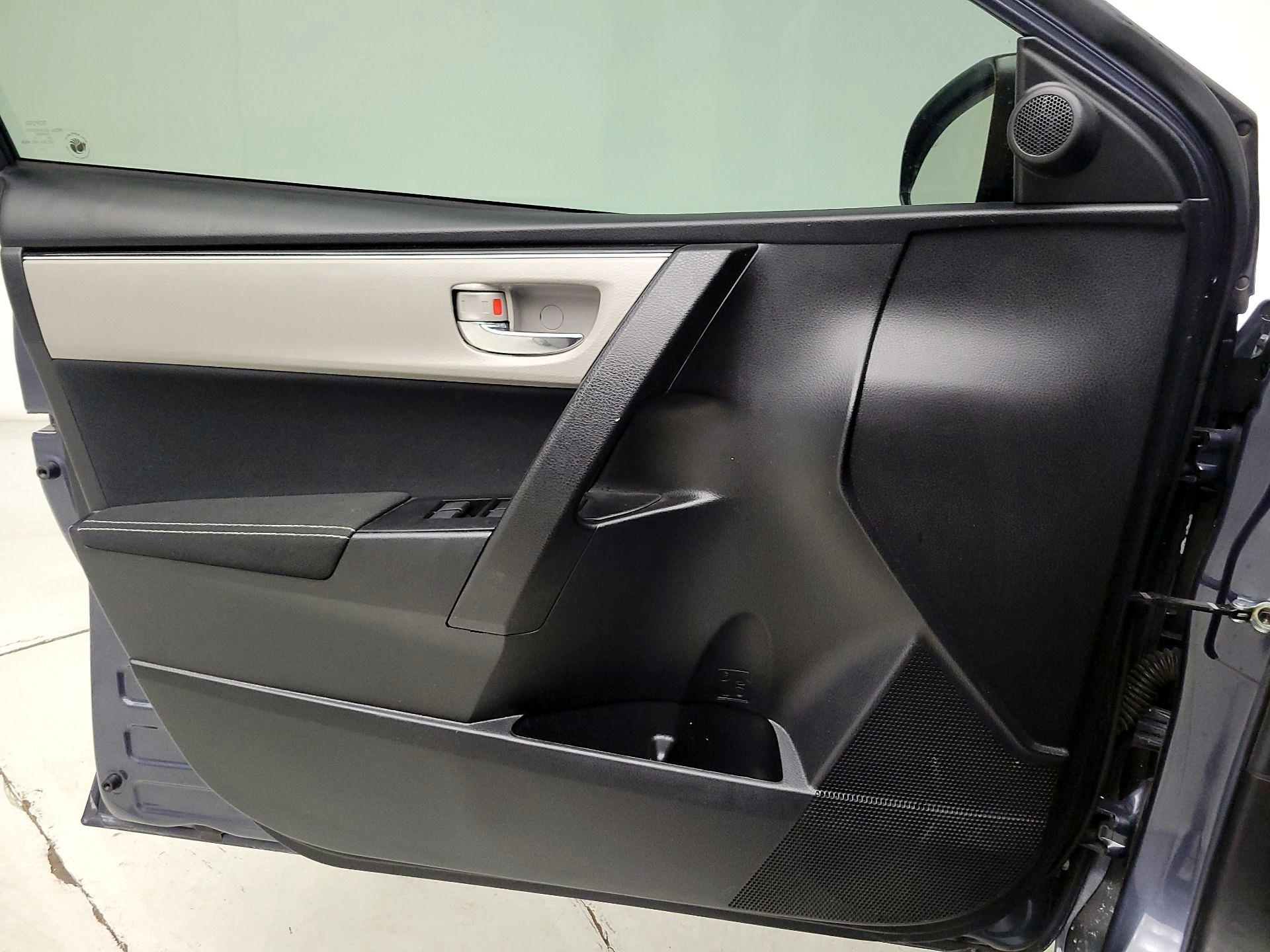 Thumbnail: 2019 Toyota Corolla - 12