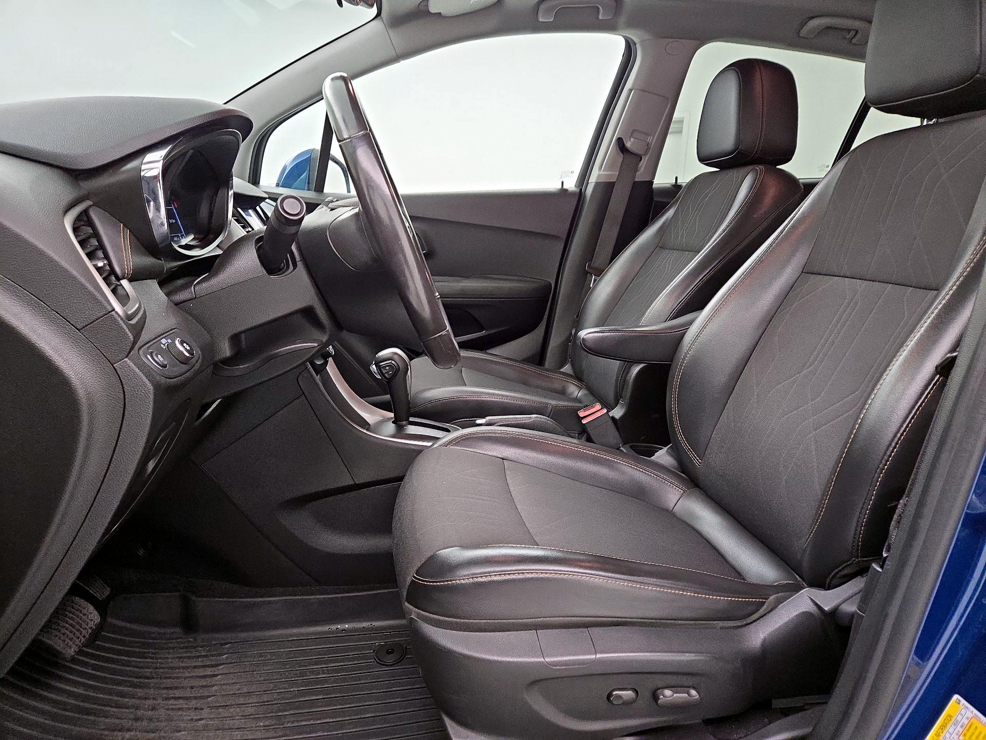 Thumbnail: 2020 Chevrolet Trax - 11