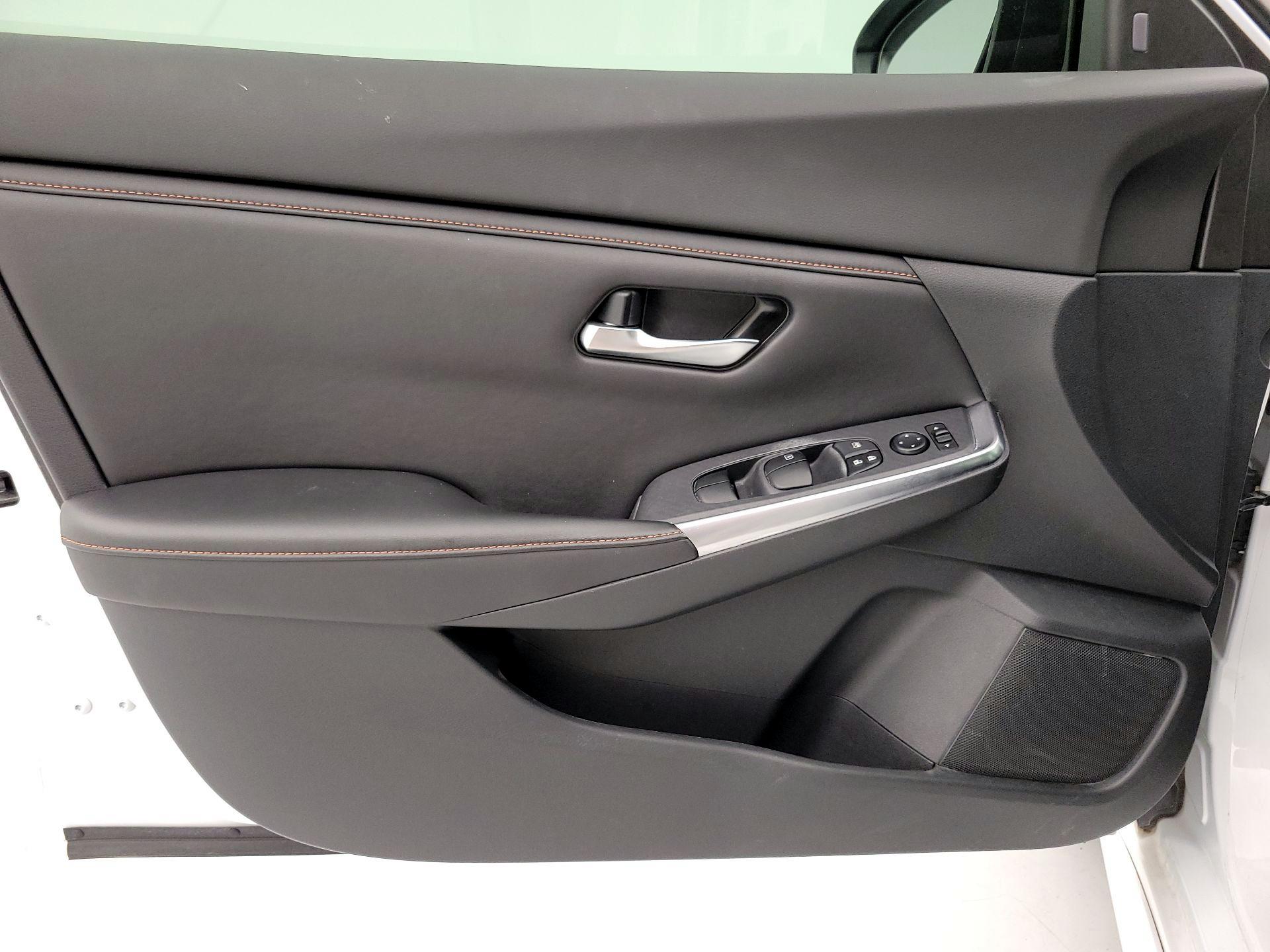 Thumbnail: 2020 Nissan Sentra - 12