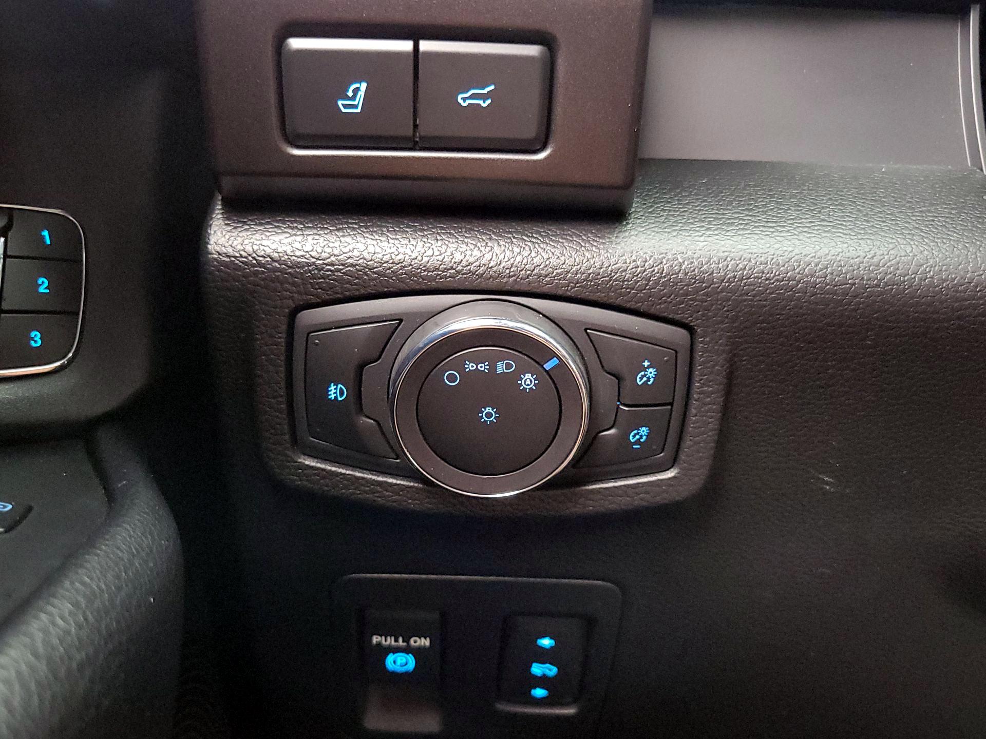 Thumbnail: 2020 Ford Expedition - 13