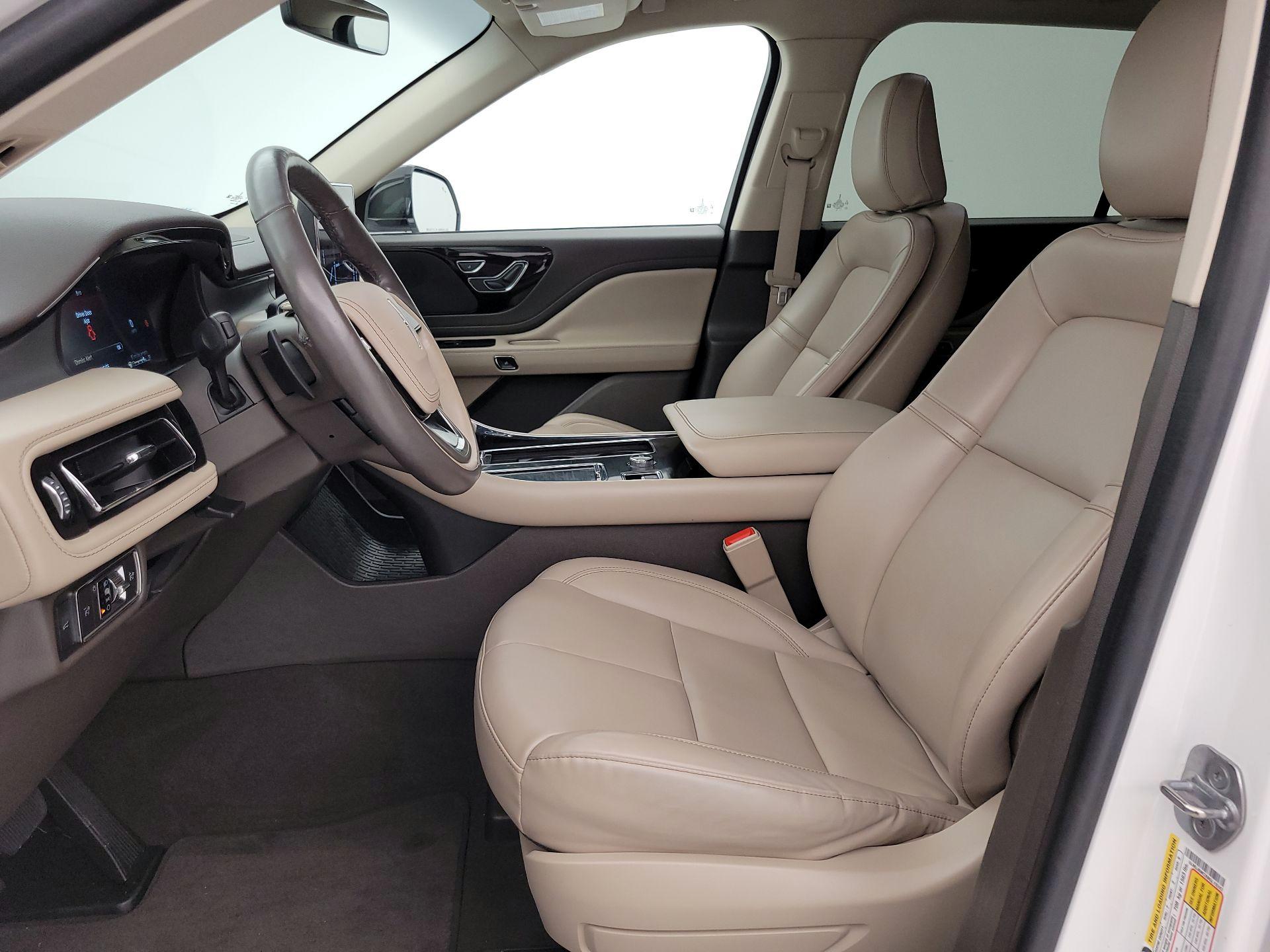 Thumbnail: 2021 Lincoln Aviator - 11