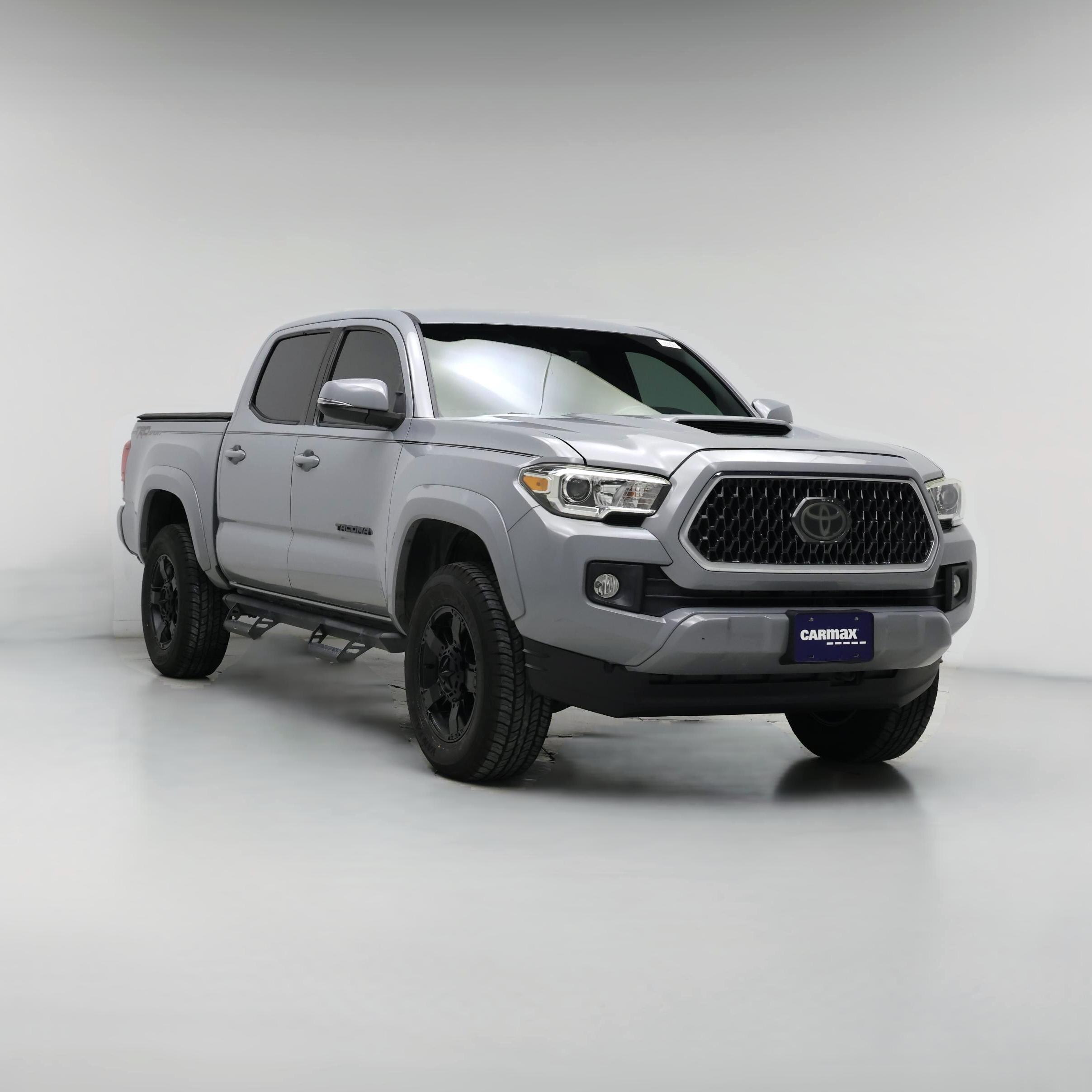 Thumbnail: 2018 Toyota Tacoma - 1