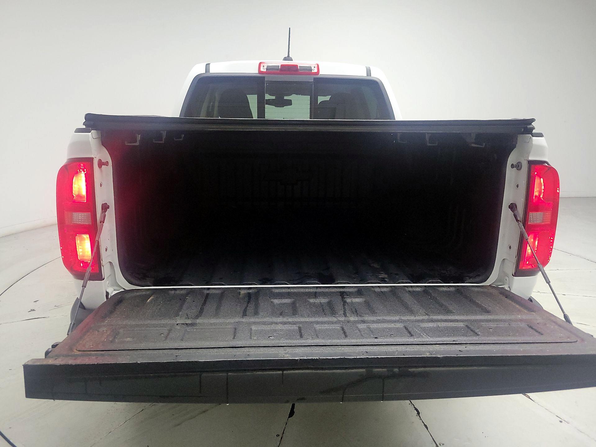 Thumbnail: 2021 Chevrolet Colorado - 20