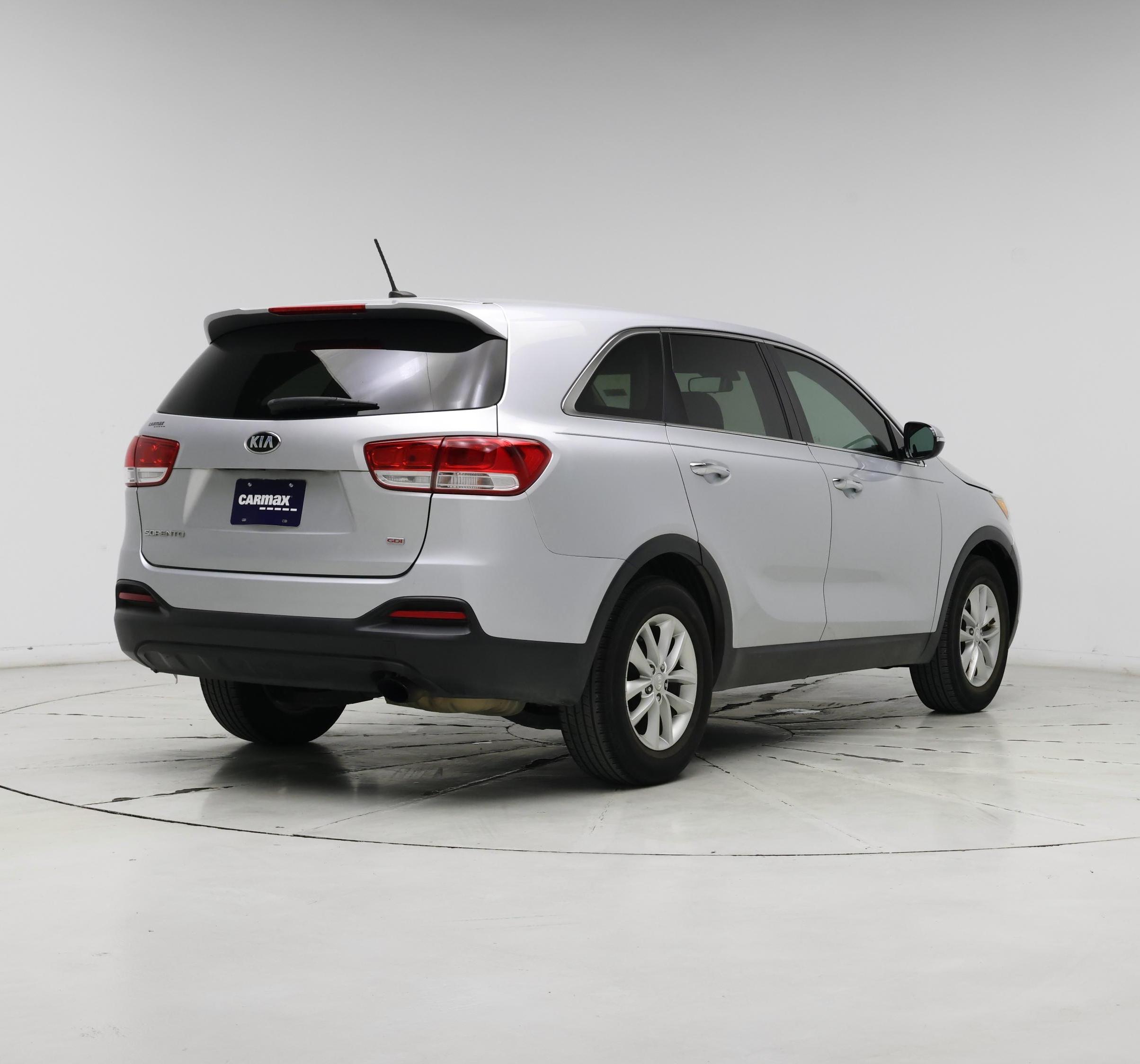 Thumbnail: 2017 Kia Sorento - 8