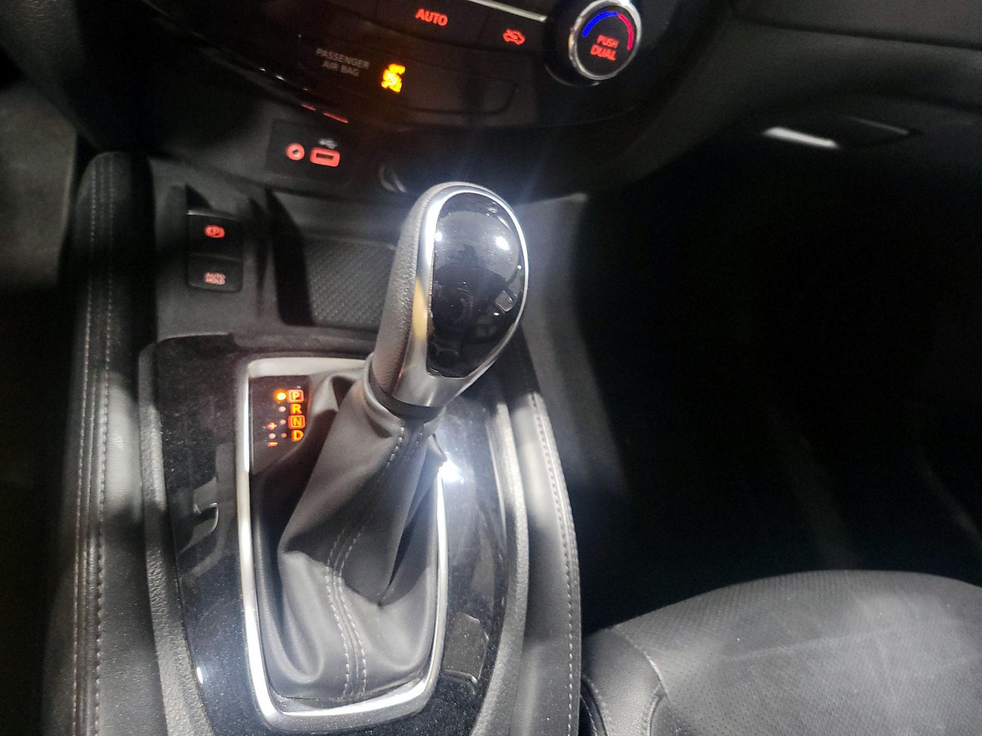 Thumbnail: 2019 Nissan Rogue - 17