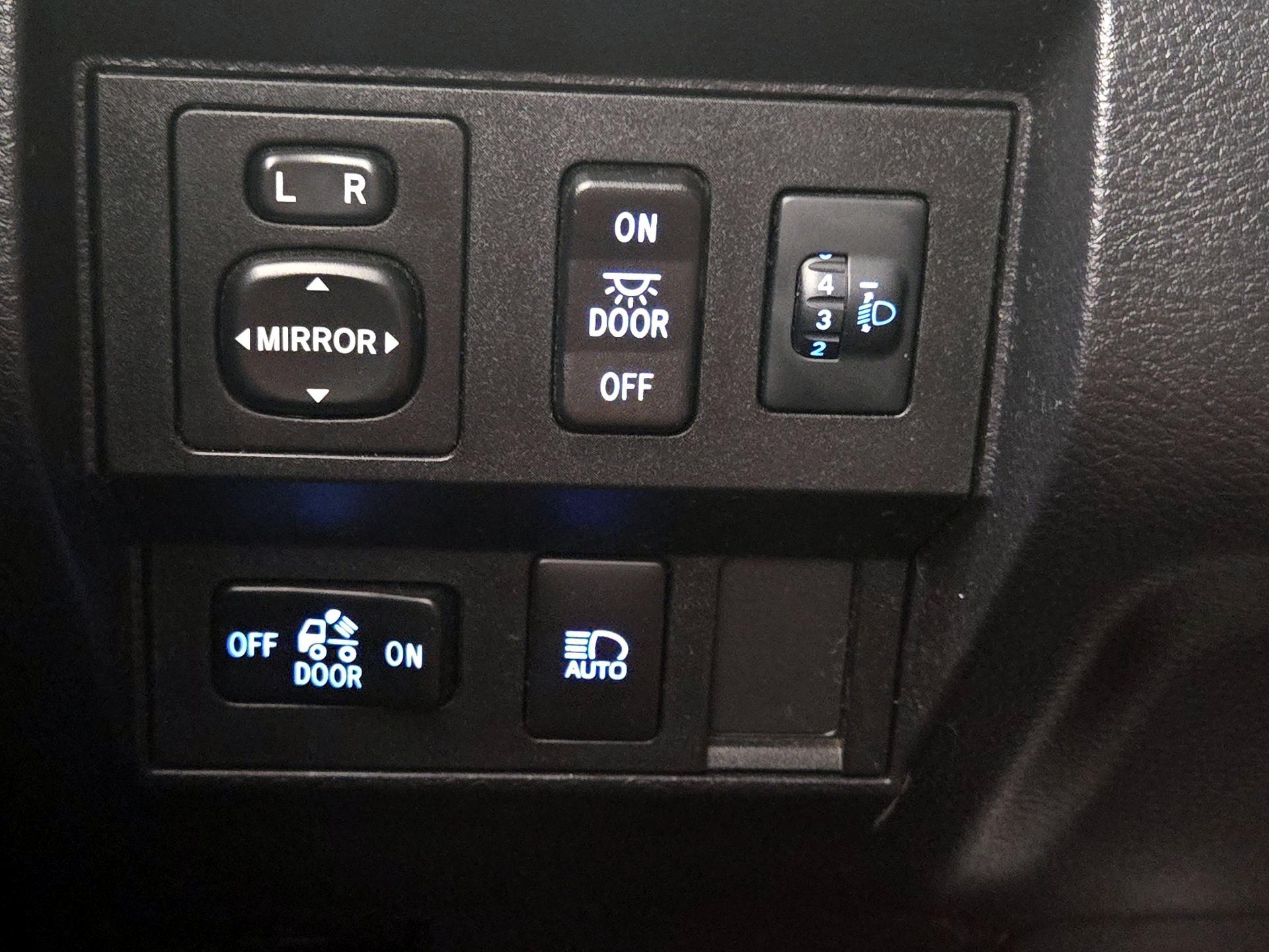 Thumbnail: 2021 Toyota Tundra - 13