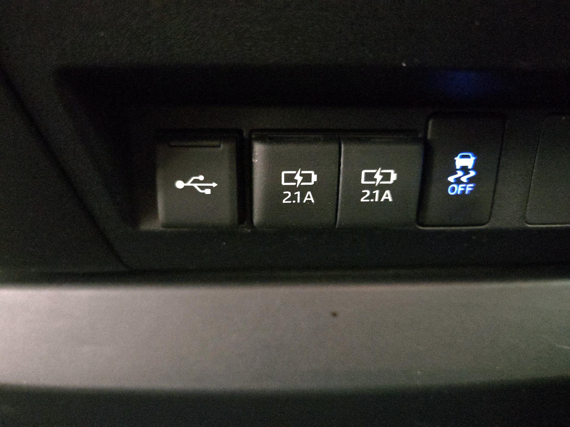 Thumbnail: 2021 Toyota Tundra - 18
