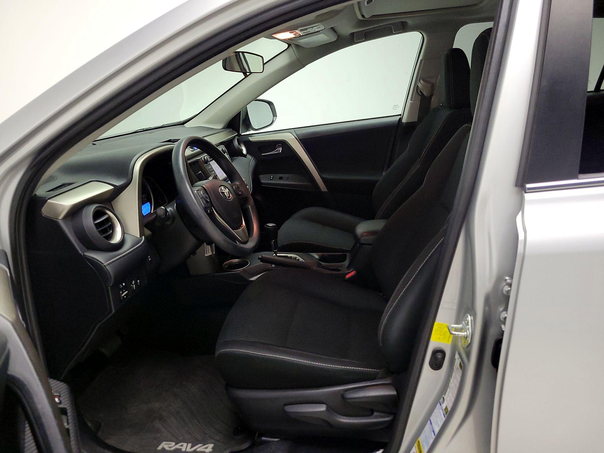 Thumbnail: 2014 Toyota RAV4 - 11