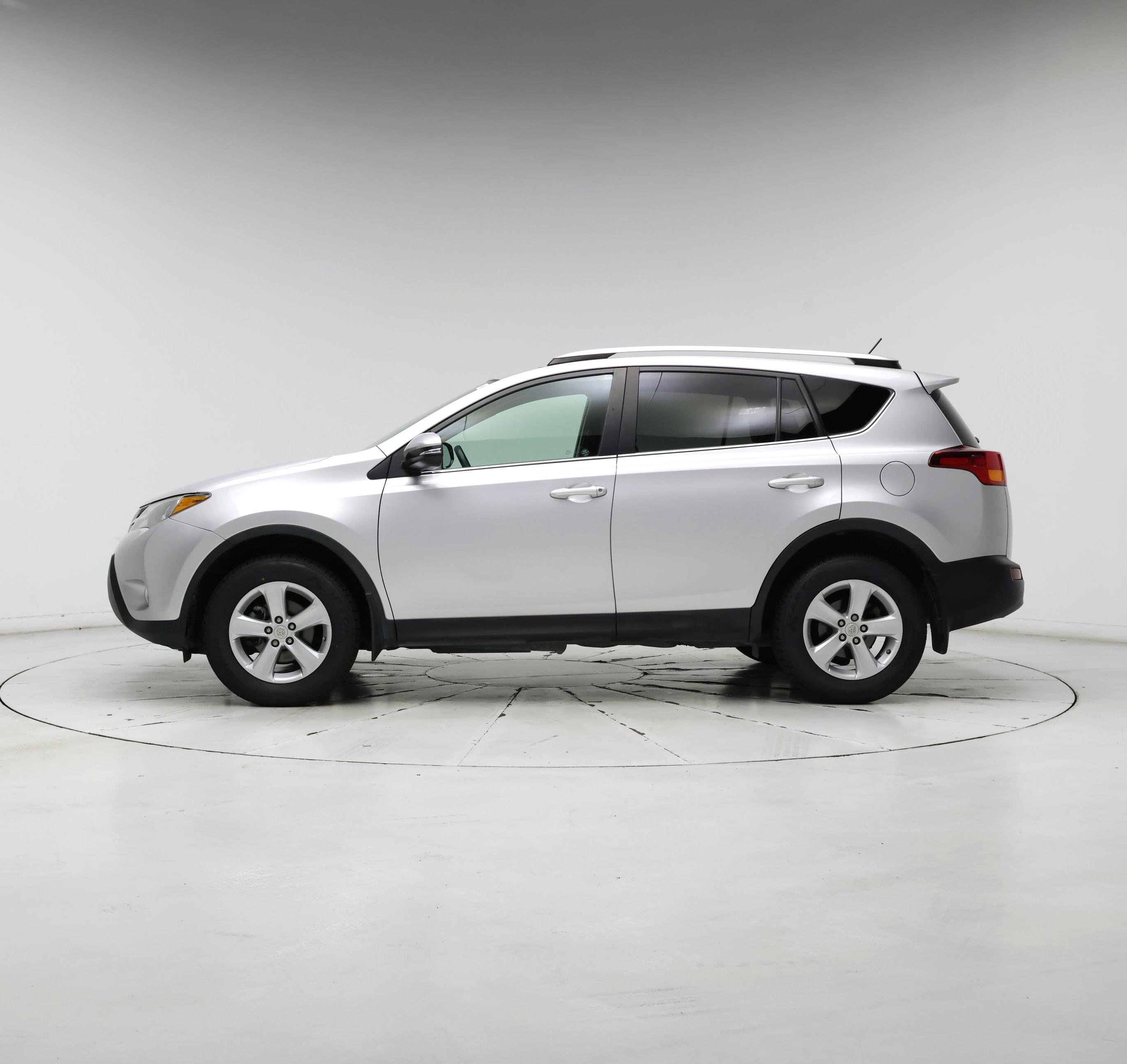 Thumbnail: 2014 Toyota RAV4 - 3