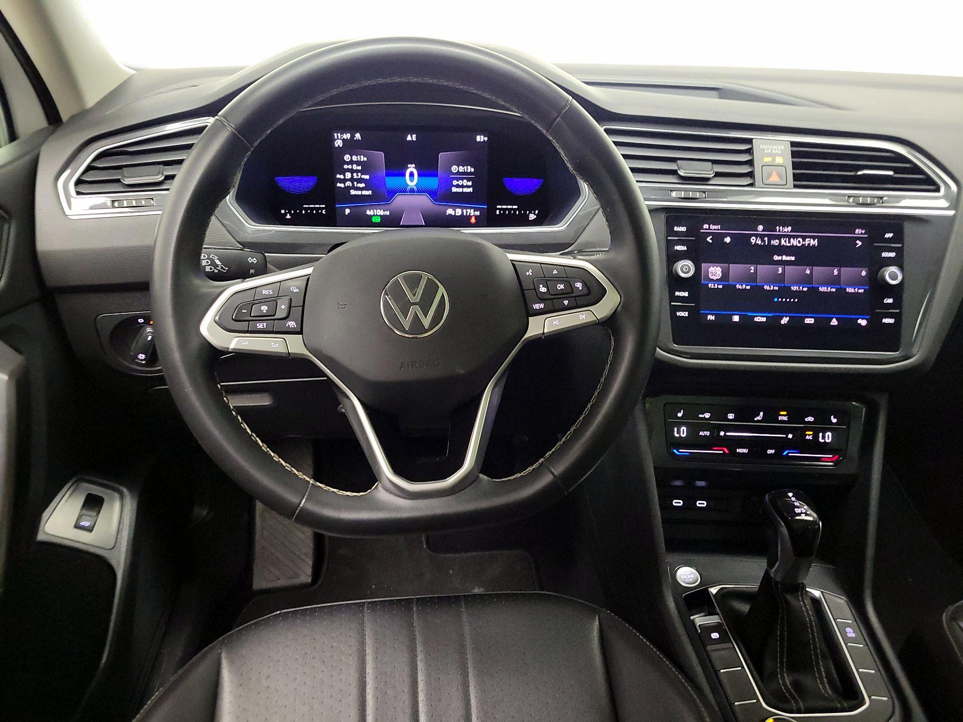Thumbnail: 2022 Volkswagen Tiguan - 10