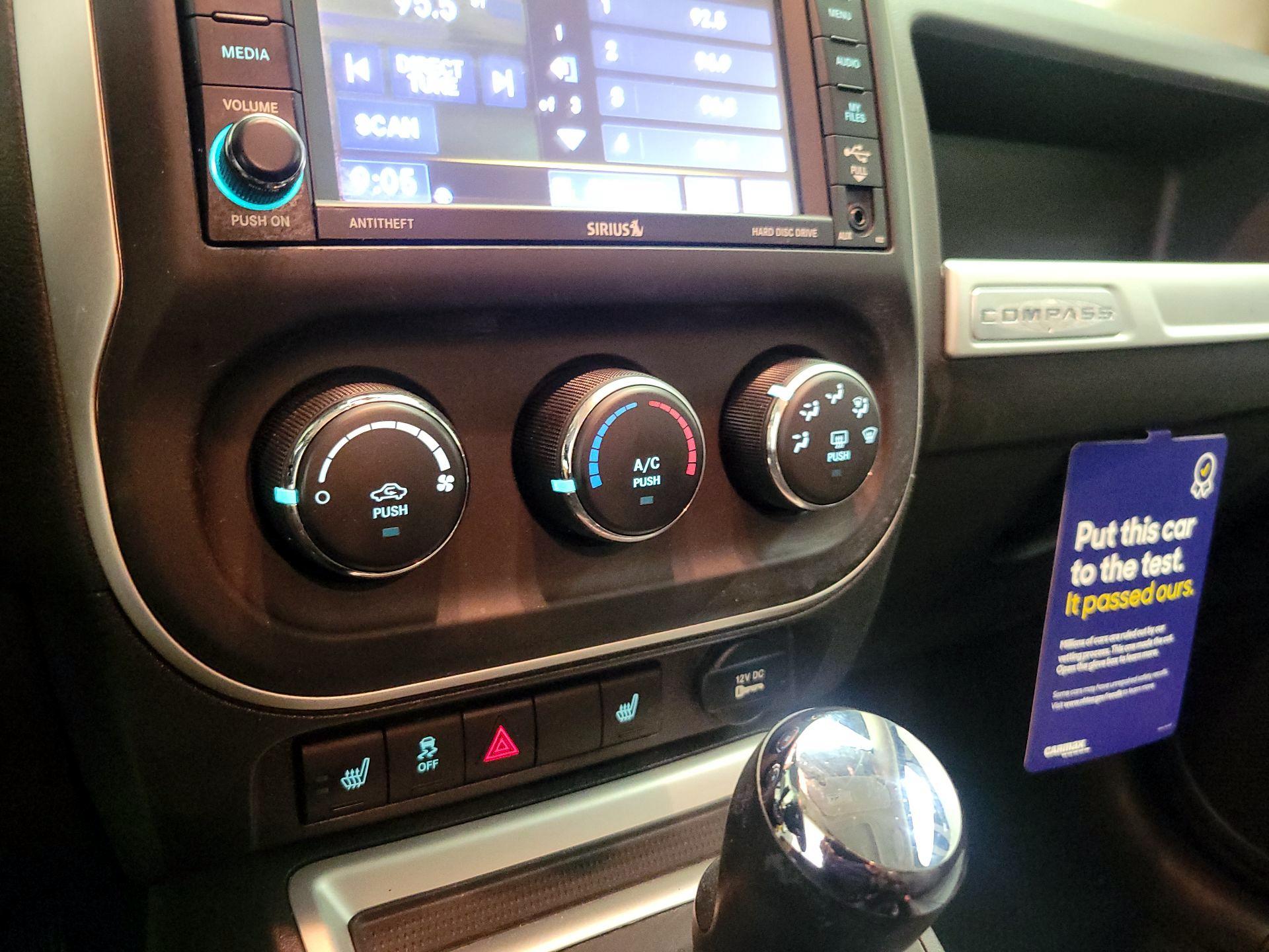 Thumbnail: 2014 Jeep Compass - 14