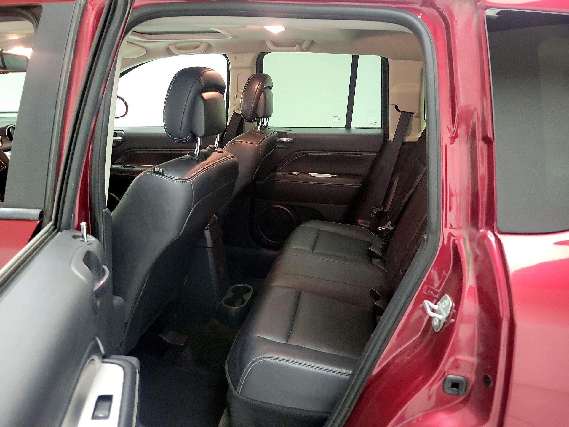 Thumbnail: 2014 Jeep Compass - 17