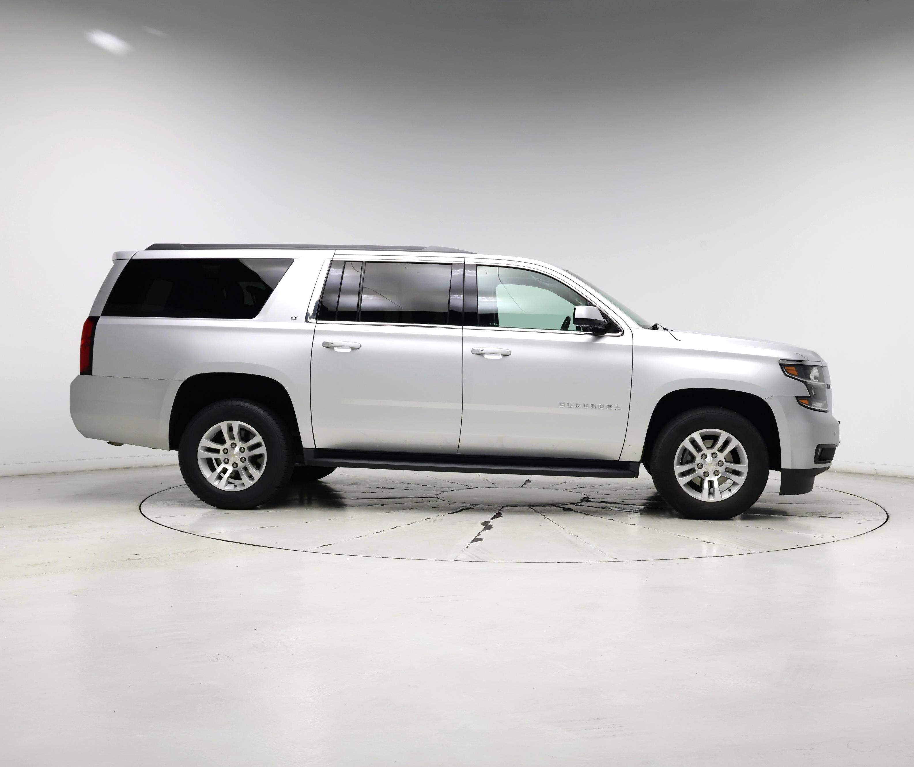 Thumbnail: 2018 Chevrolet Suburban - 7