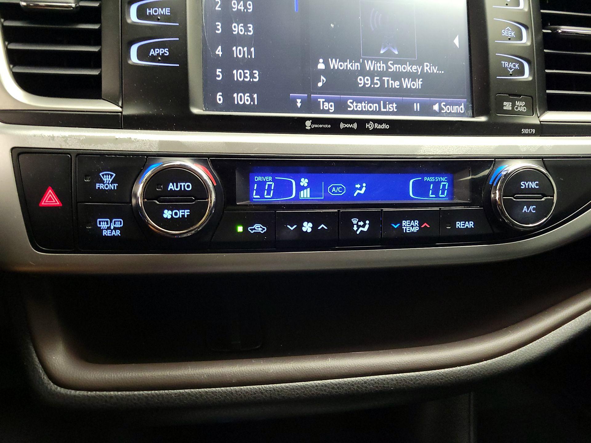 Thumbnail: 2017 Toyota Highlander - 17