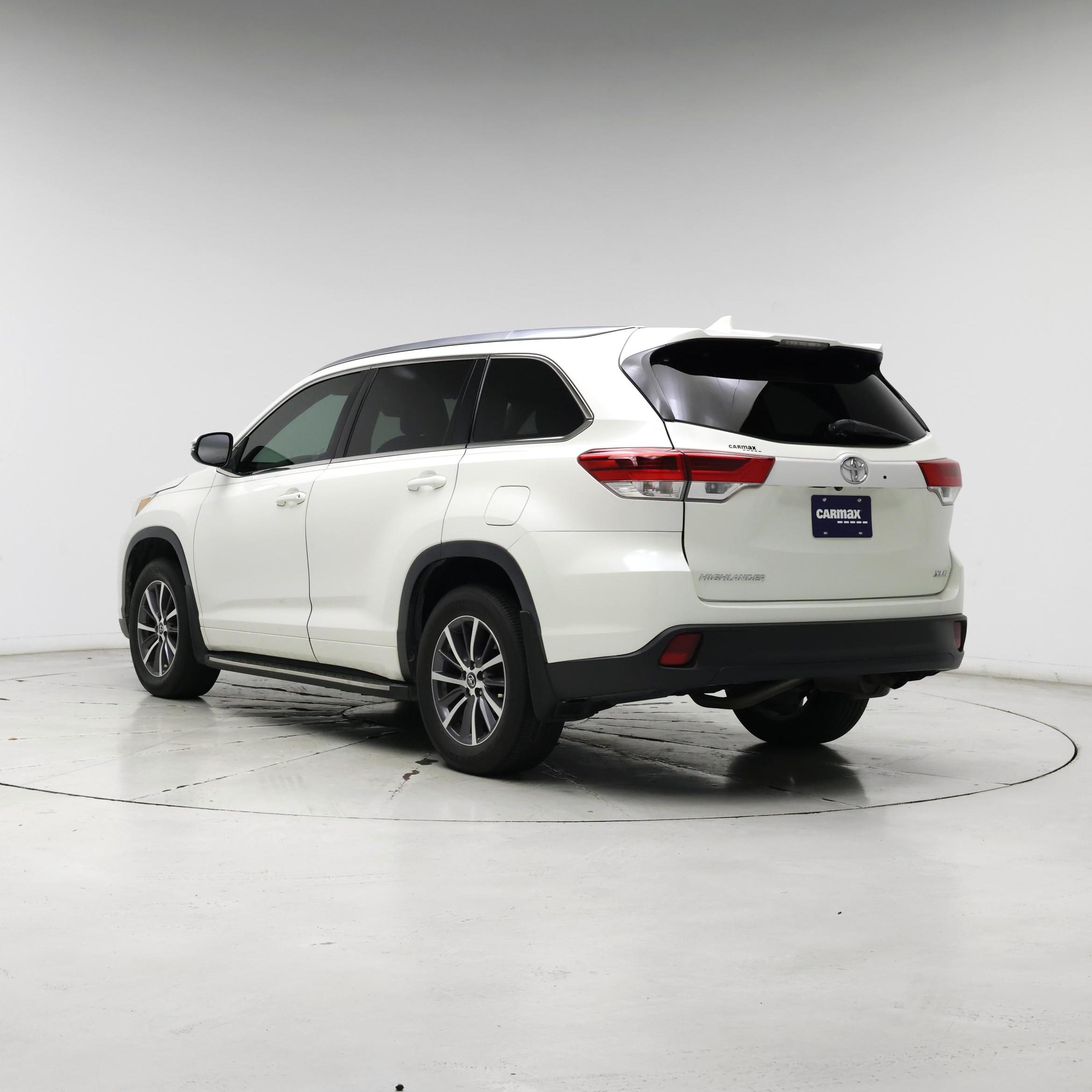 Thumbnail: 2017 Toyota Highlander - 2