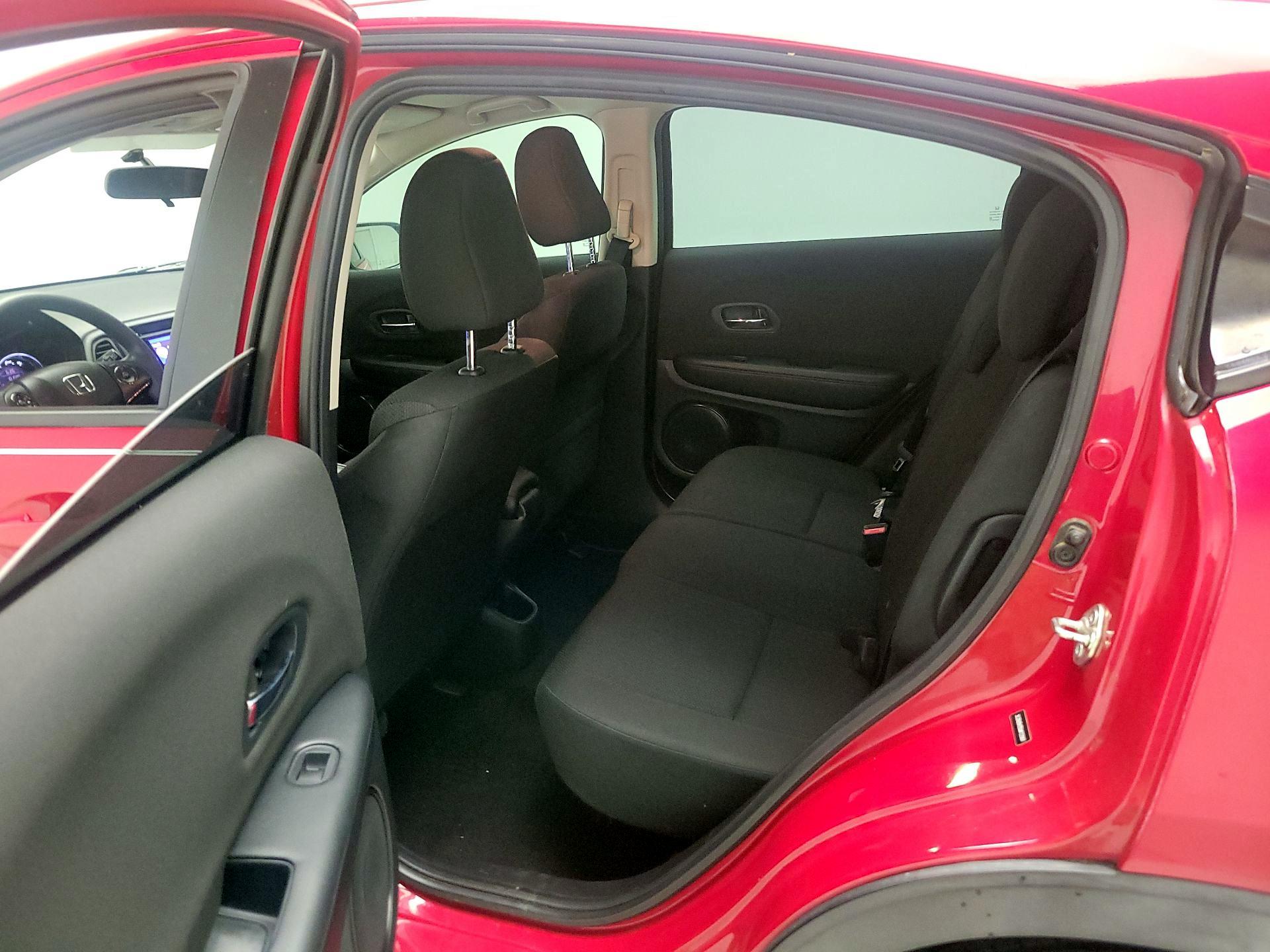 Thumbnail: 2016 Honda HR-V - 19