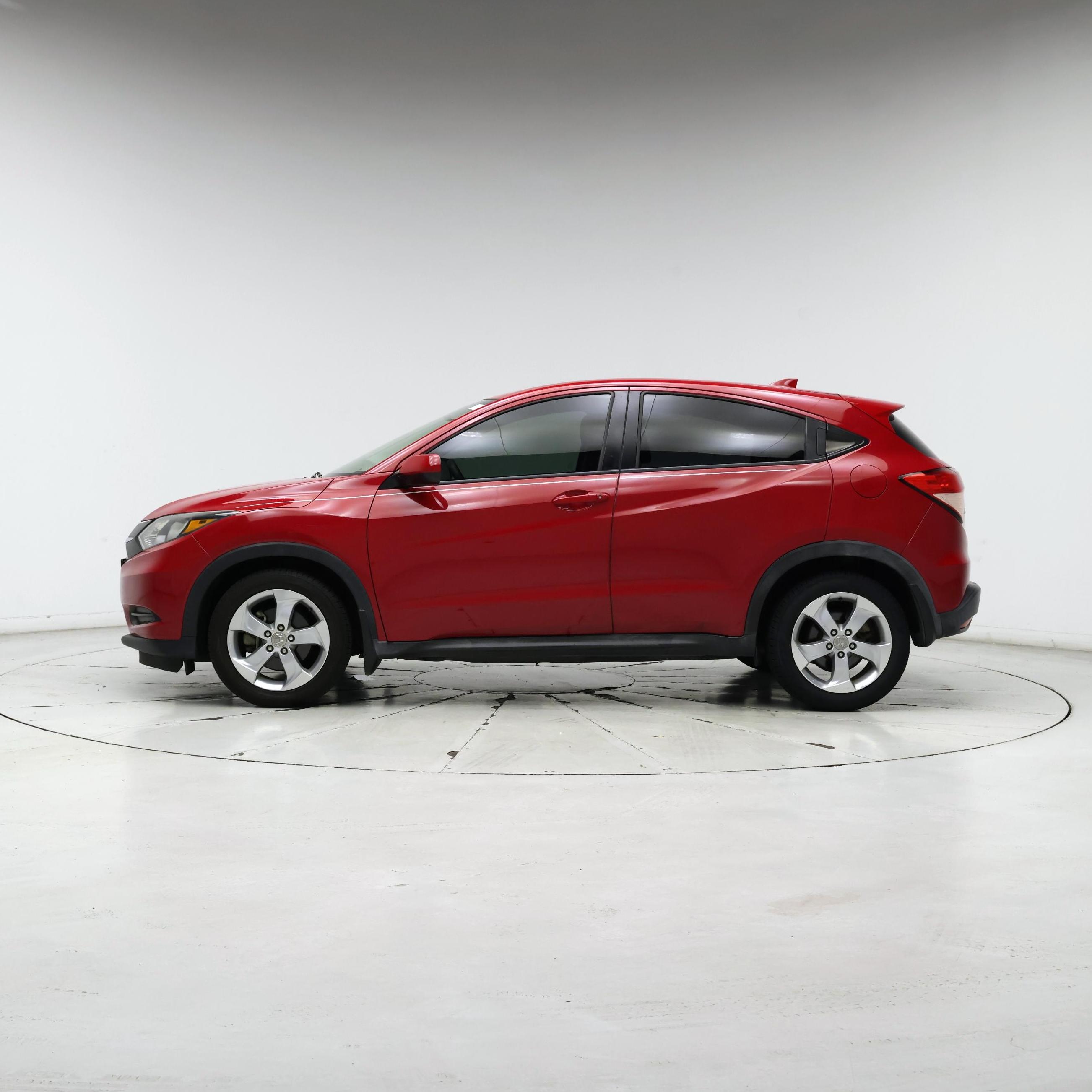 Thumbnail: 2016 Honda HR-V - 3