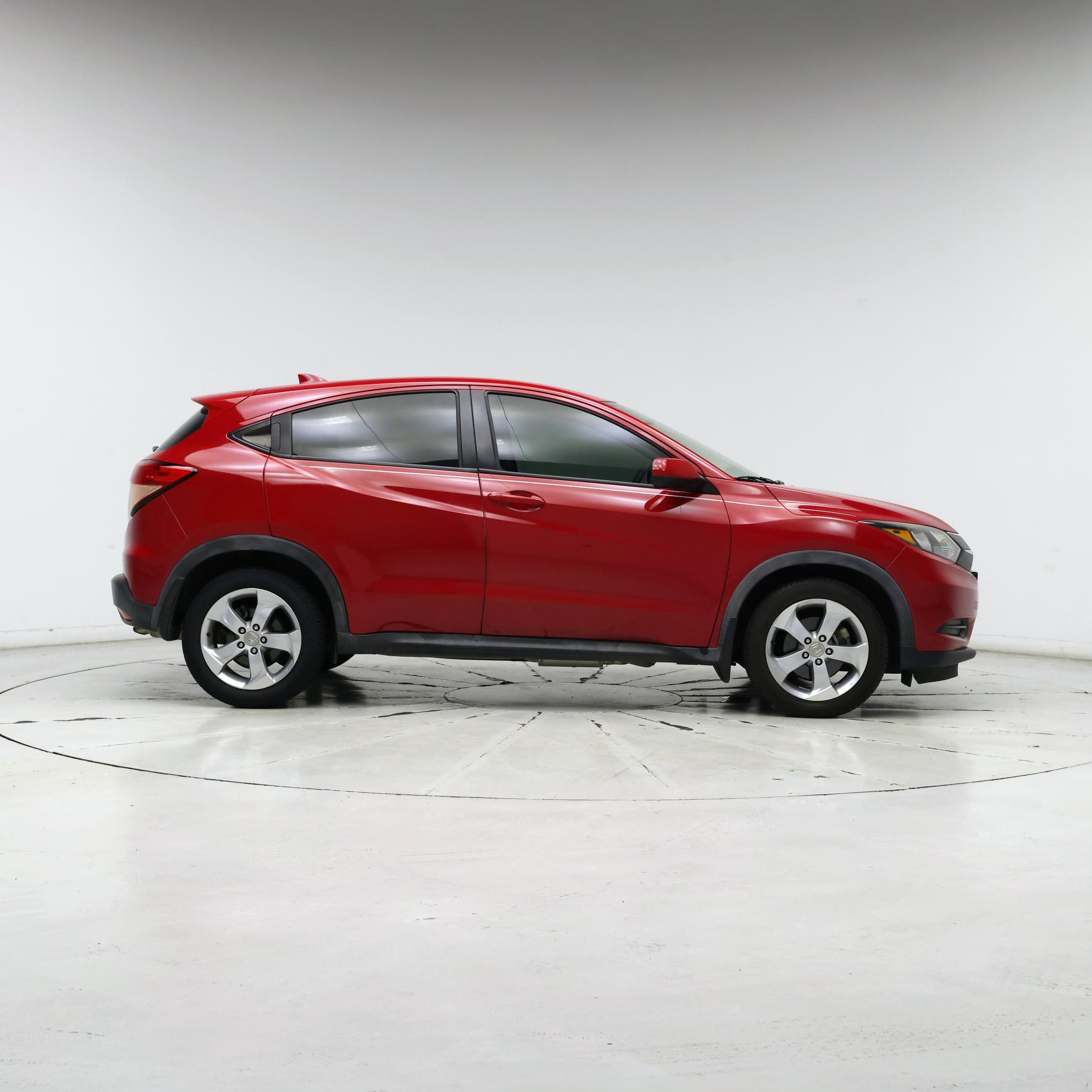Thumbnail: 2016 Honda HR-V - 7
