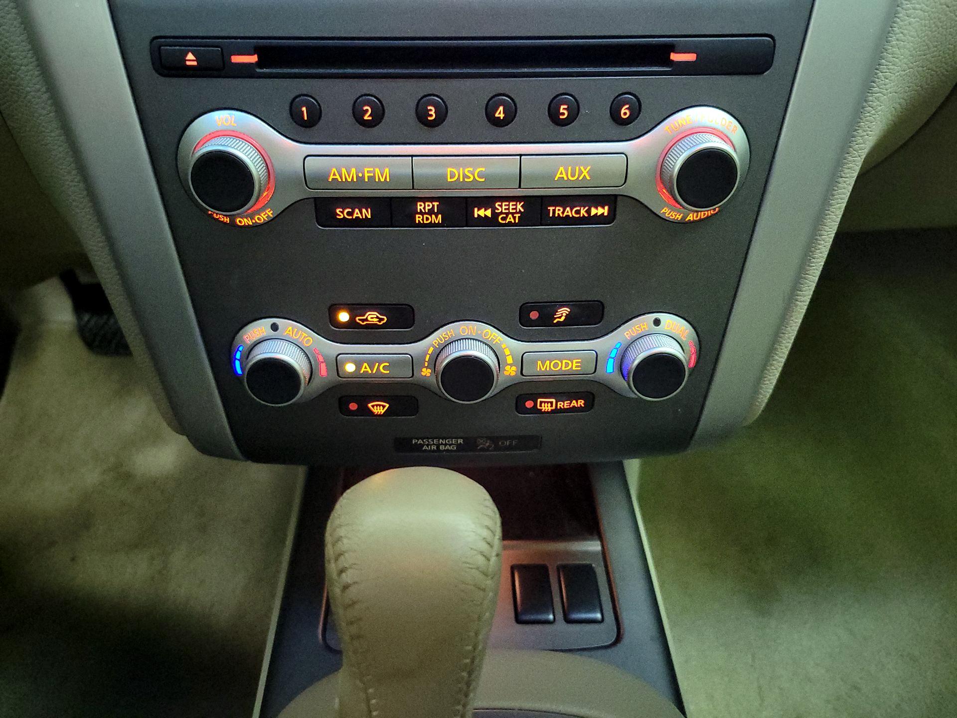 Thumbnail: 2014 Nissan Murano - 16