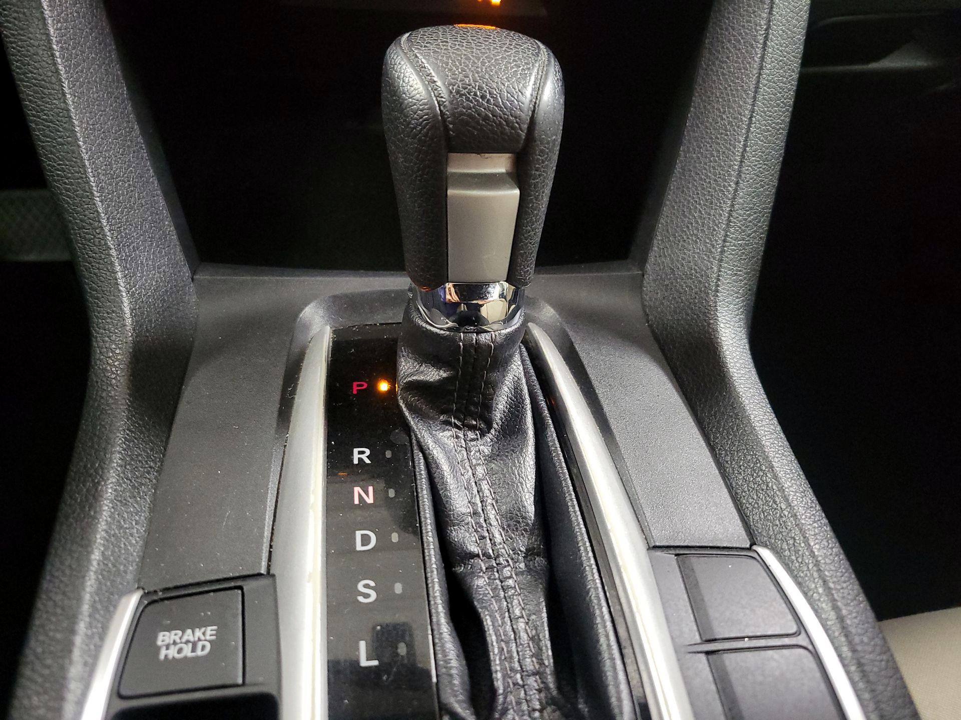 Thumbnail: 2018 Honda Civic - 16