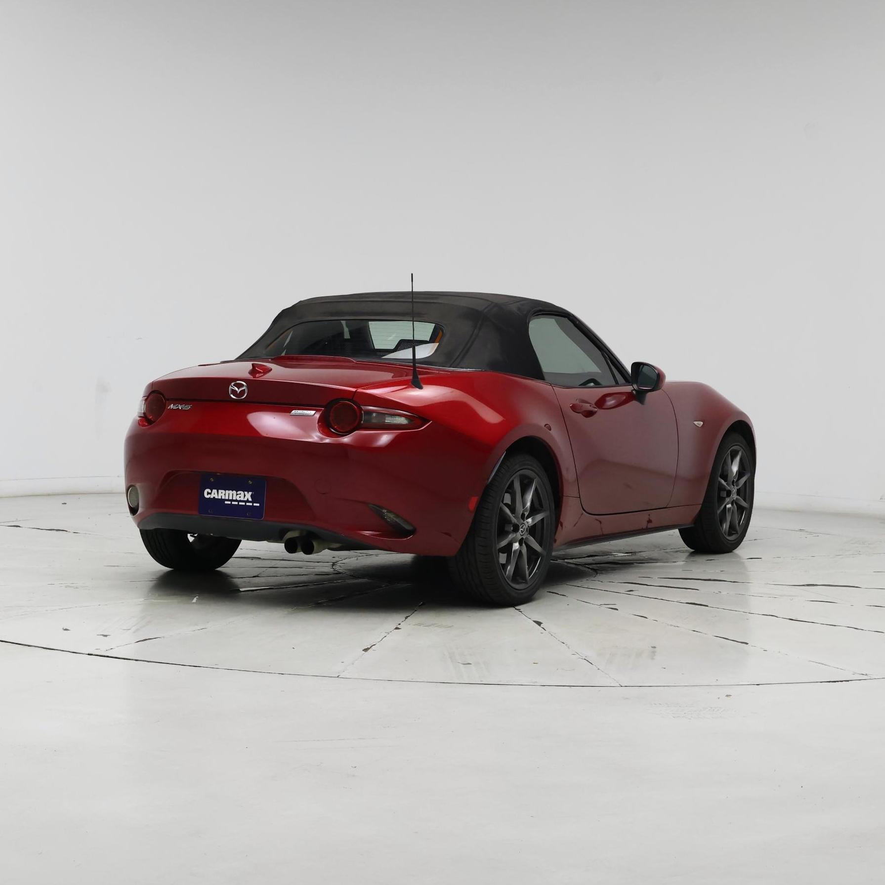 Thumbnail: 2016 Mazda MX-5 Miata - 8