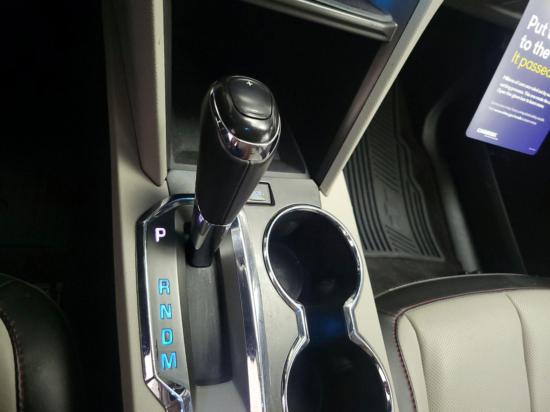 Thumbnail: 2016 Chevrolet Equinox - 16