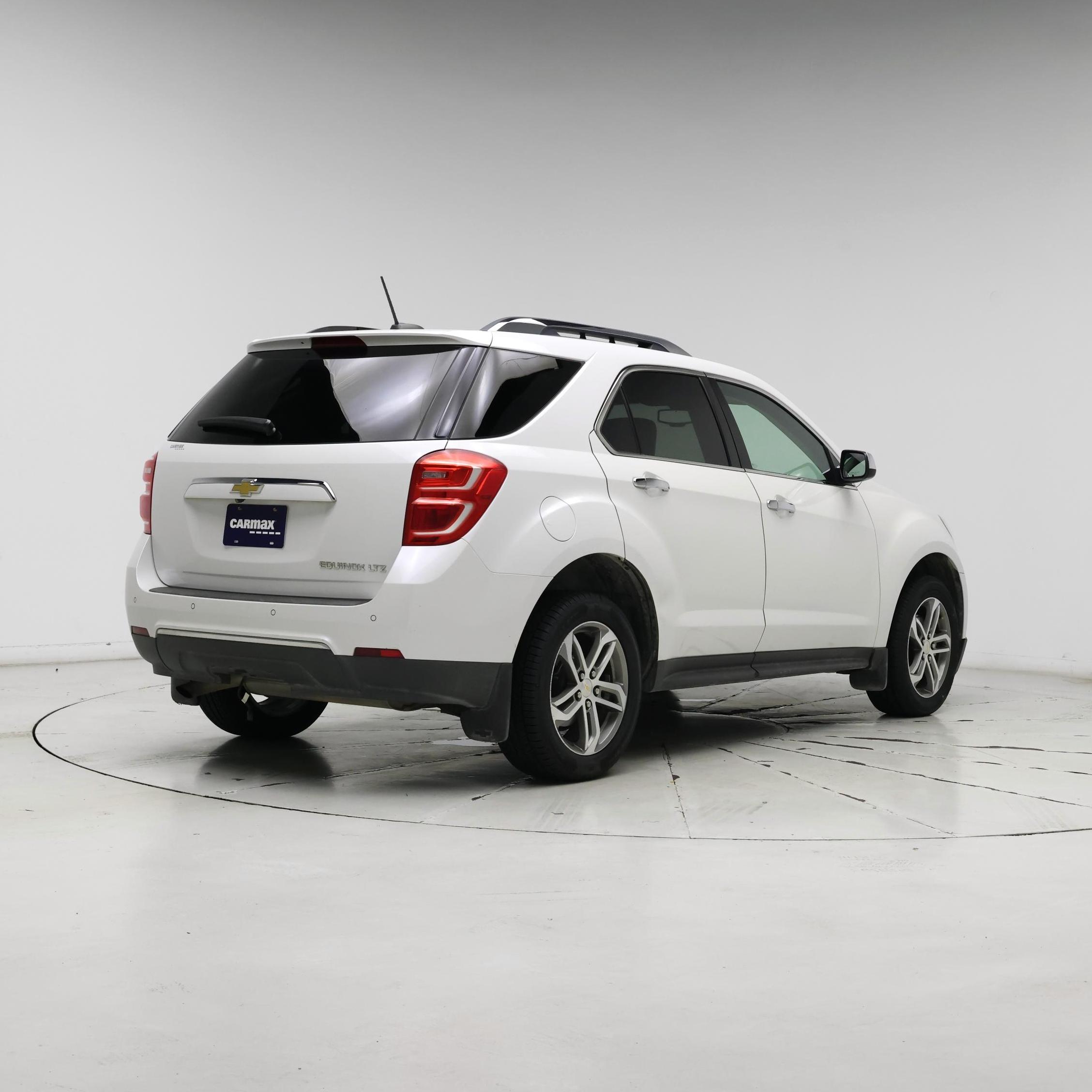 Thumbnail: 2016 Chevrolet Equinox - 8