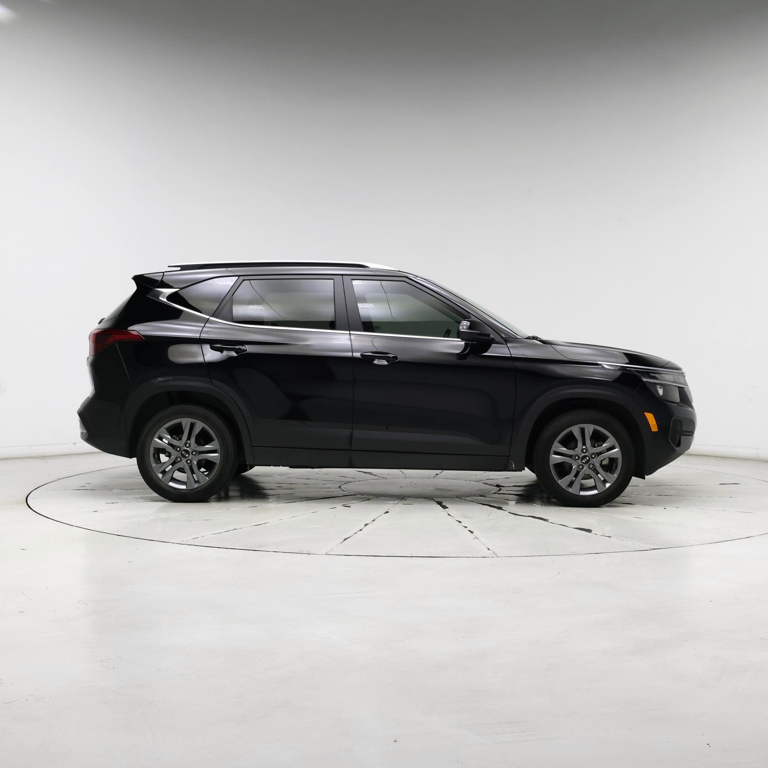 Thumbnail: 2021 Kia Seltos - 7
