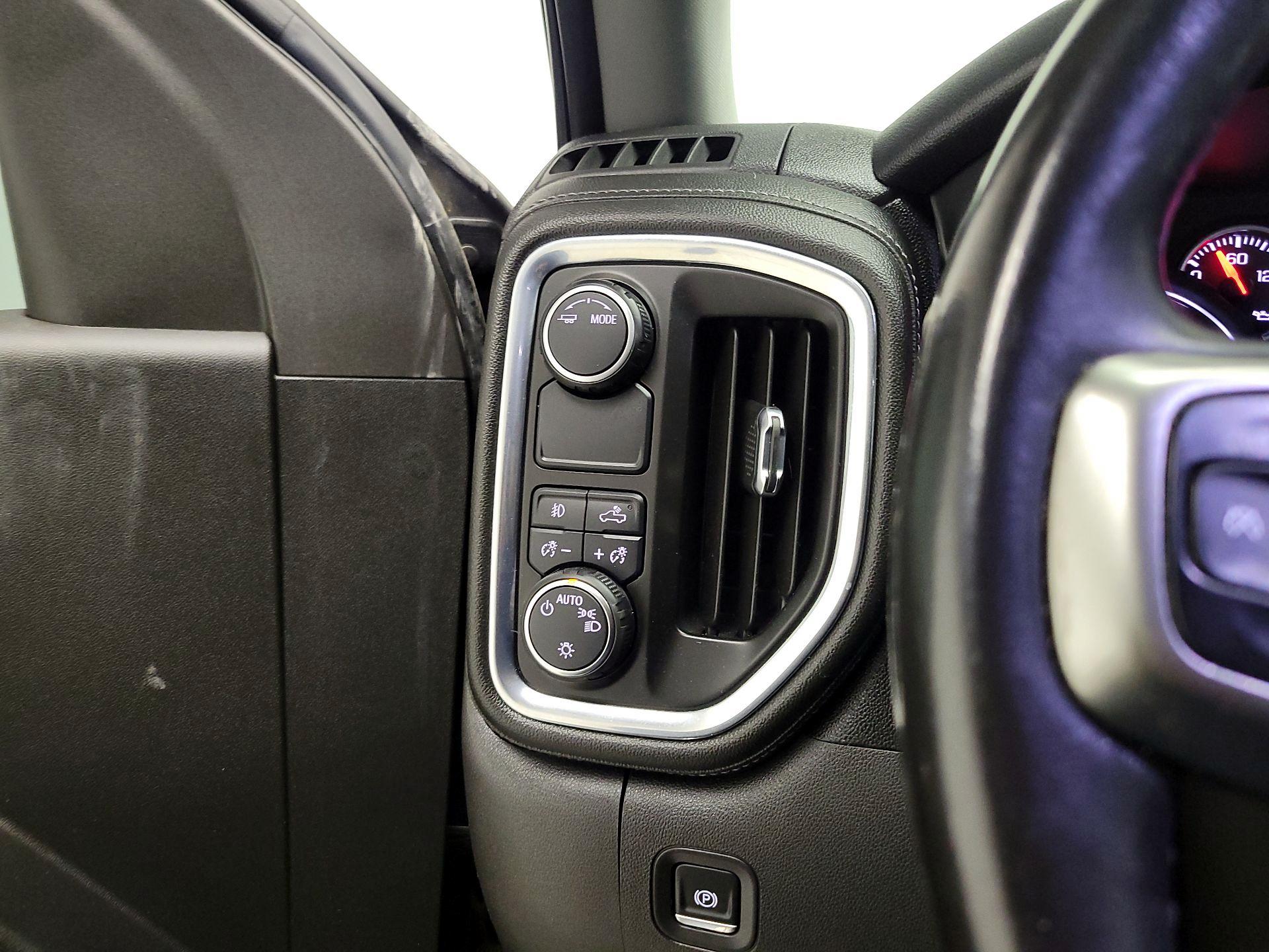 Thumbnail: 2021 Chevrolet Silverado 1500 - 13