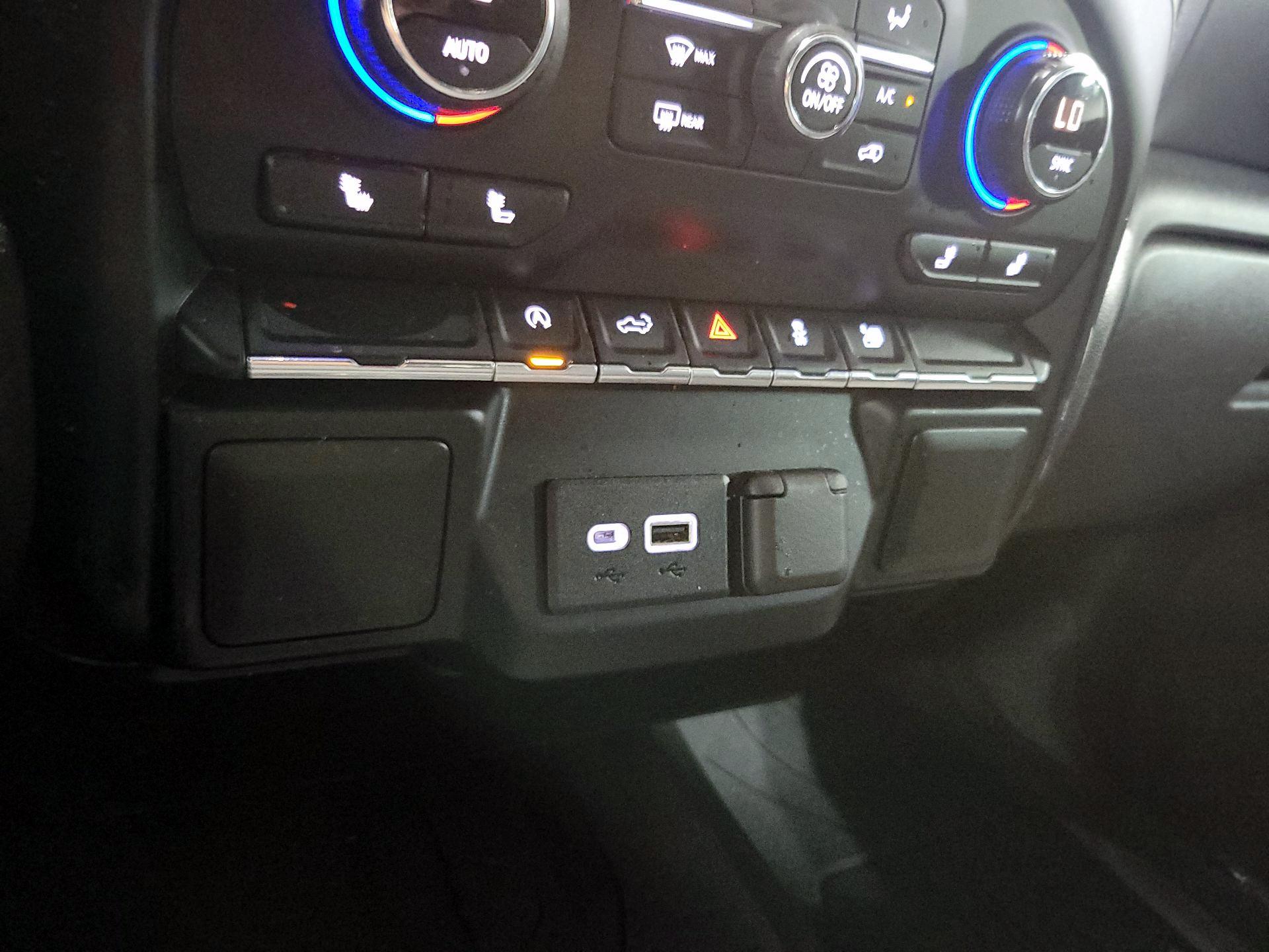 Thumbnail: 2021 Chevrolet Silverado 1500 - 18
