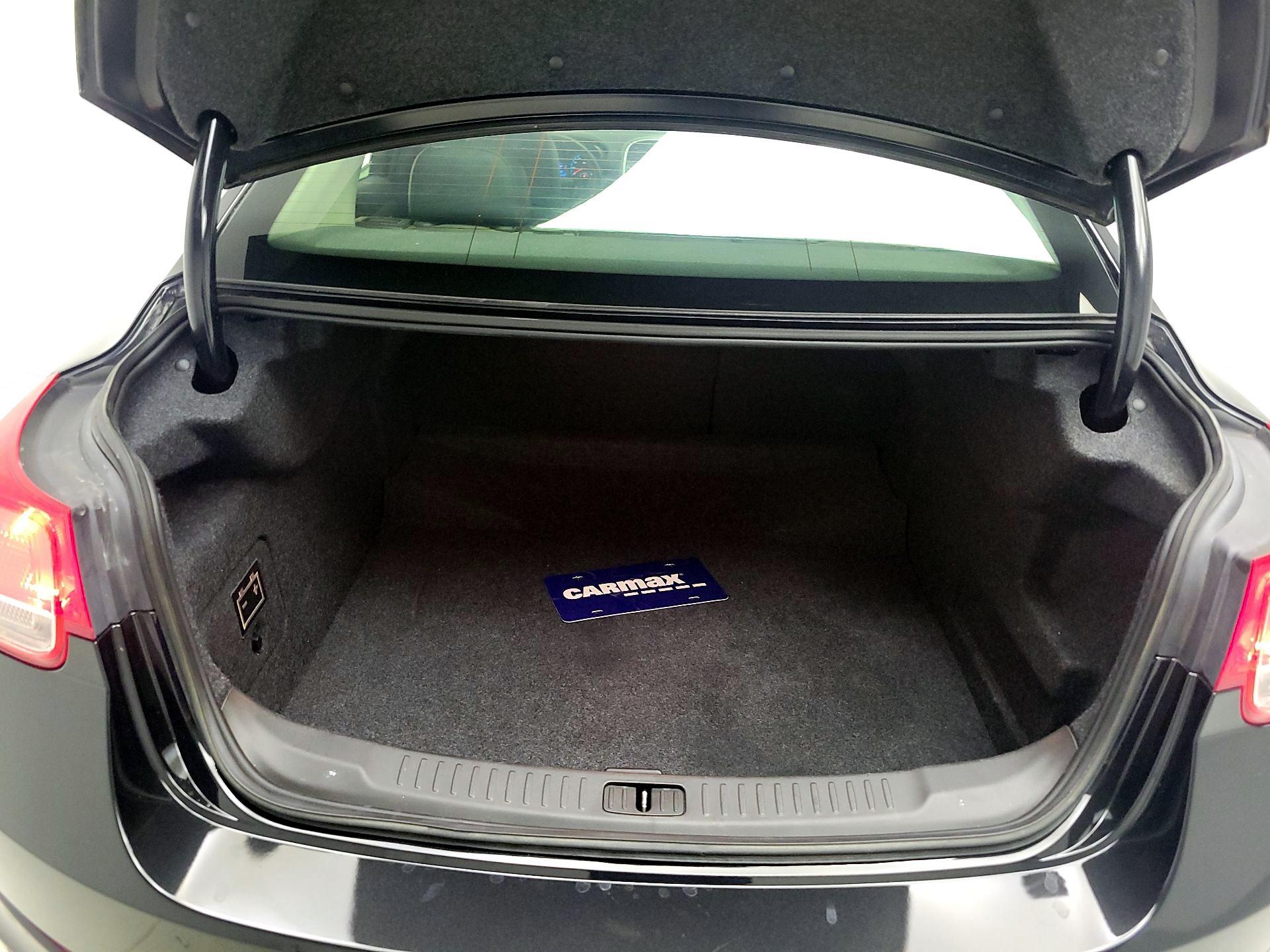 Thumbnail: 2014 Chevrolet Malibu - 20