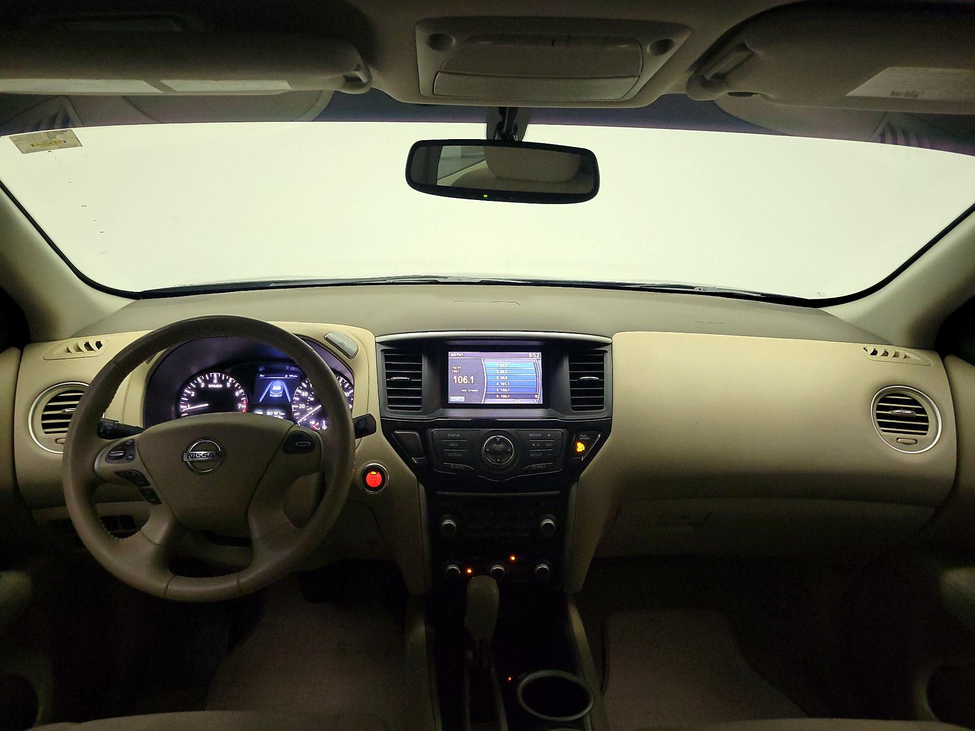 Thumbnail: 2015 Nissan Pathfinder - 9