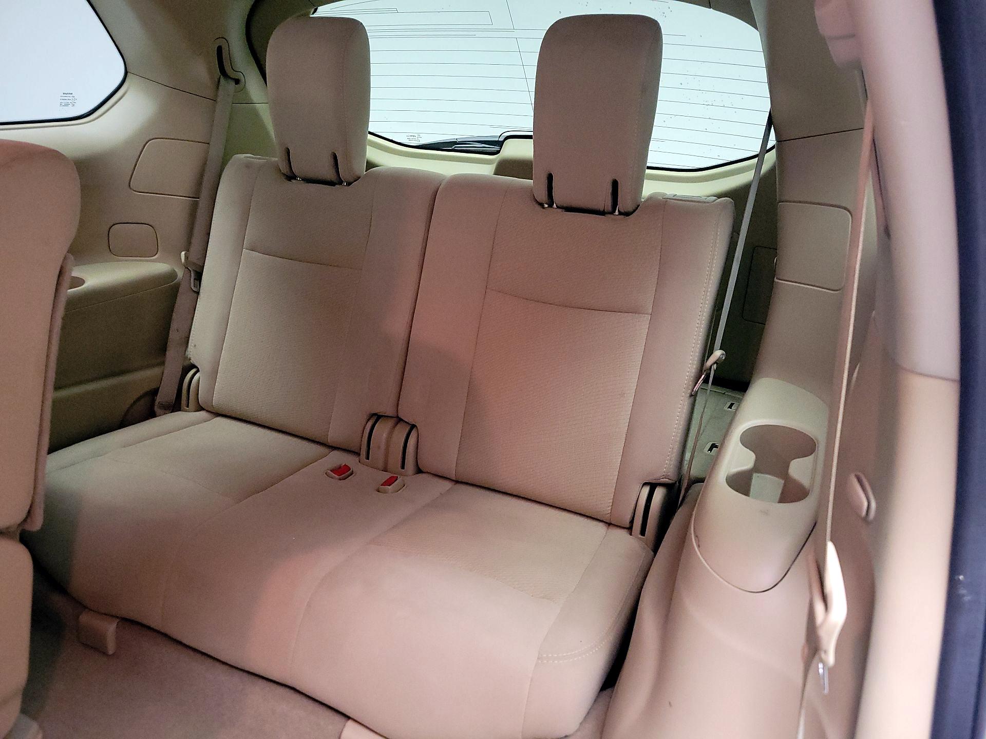 Thumbnail: 2015 Nissan Pathfinder - 20