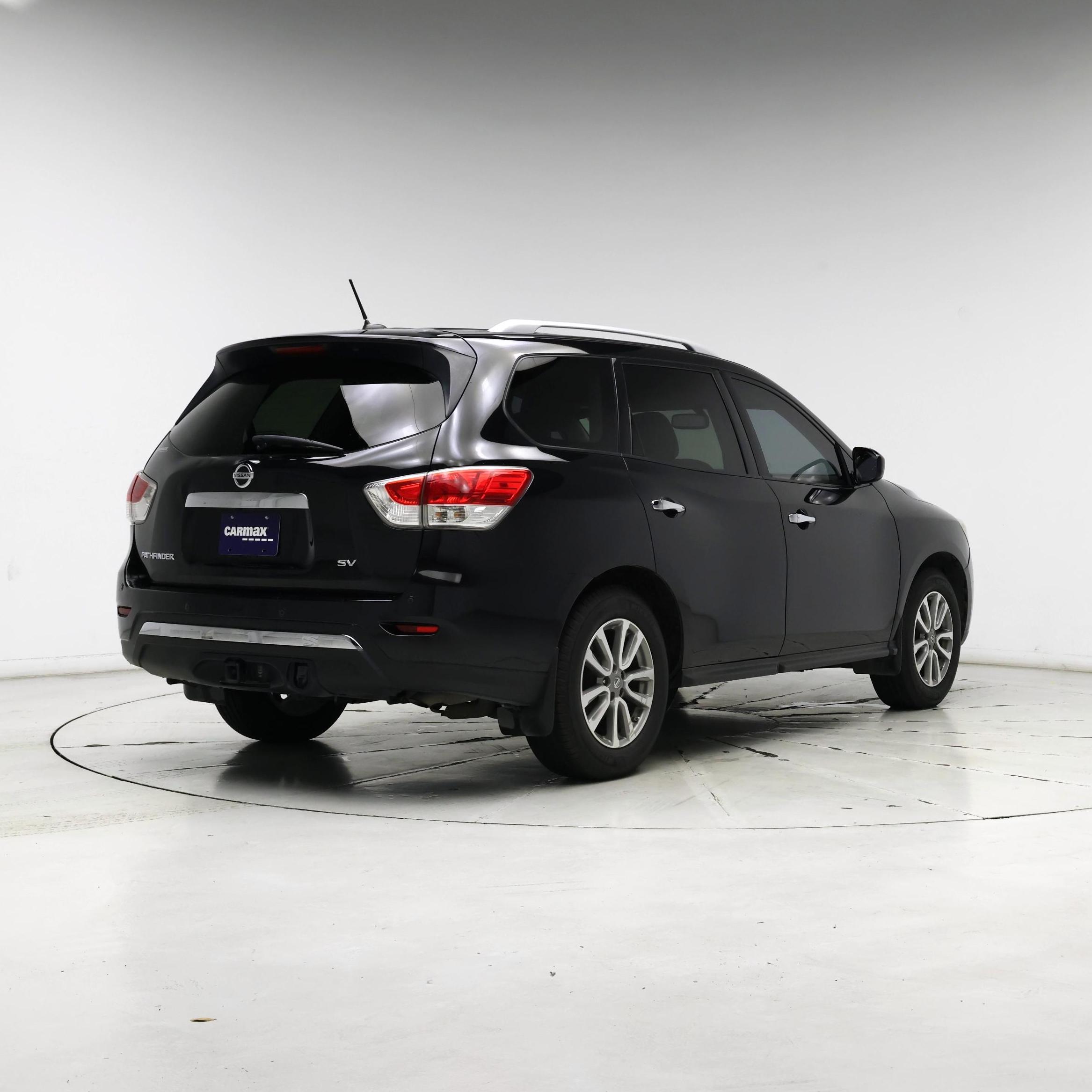 Thumbnail: 2015 Nissan Pathfinder - 8