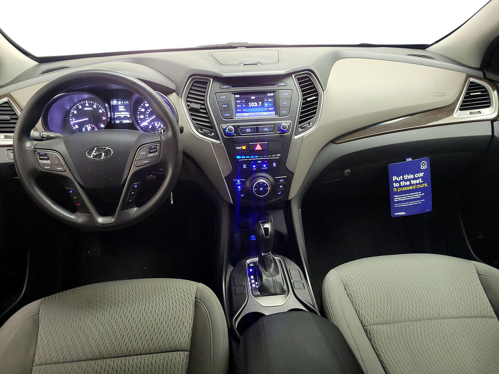Thumbnail: 2017 Hyundai Santa Fe - 9