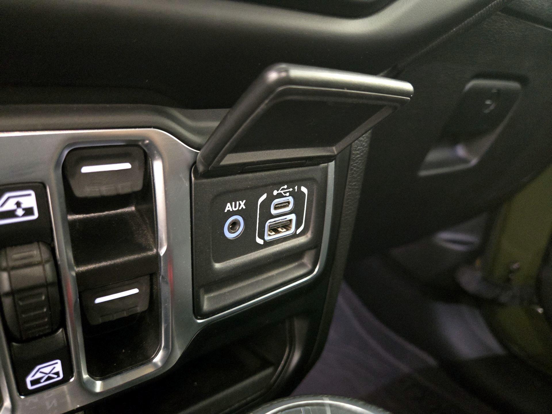 Thumbnail: 2023 Jeep Wrangler - 19
