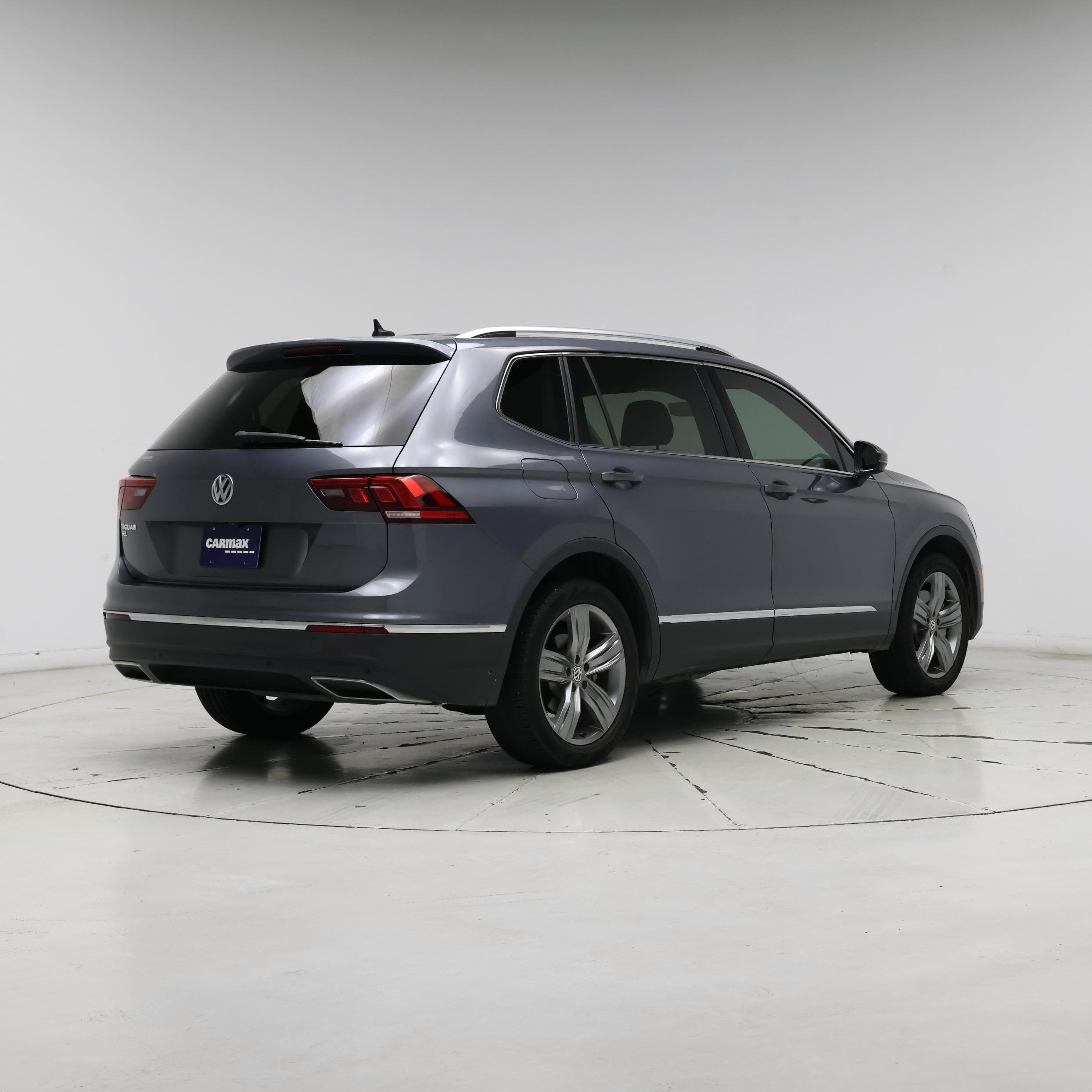 Thumbnail: 2021 Volkswagen Tiguan - 8