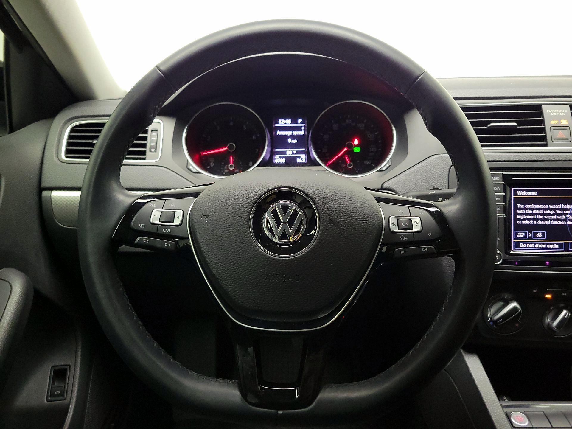 Thumbnail: 2018 Volkswagen Jetta - 10