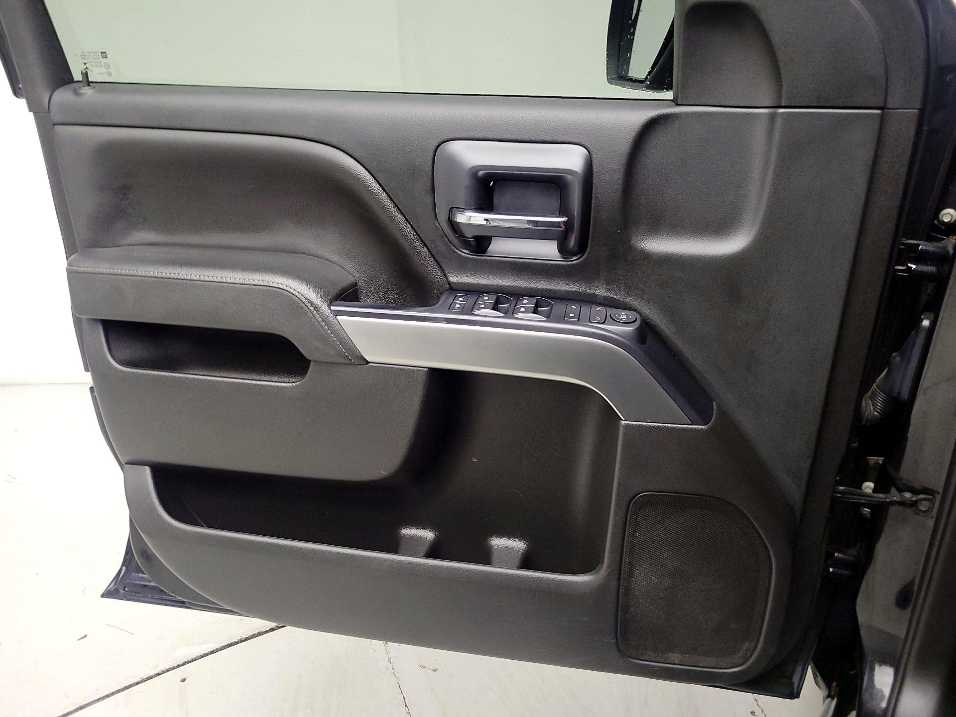 Thumbnail: 2018 Chevrolet Silverado 1500 - 12