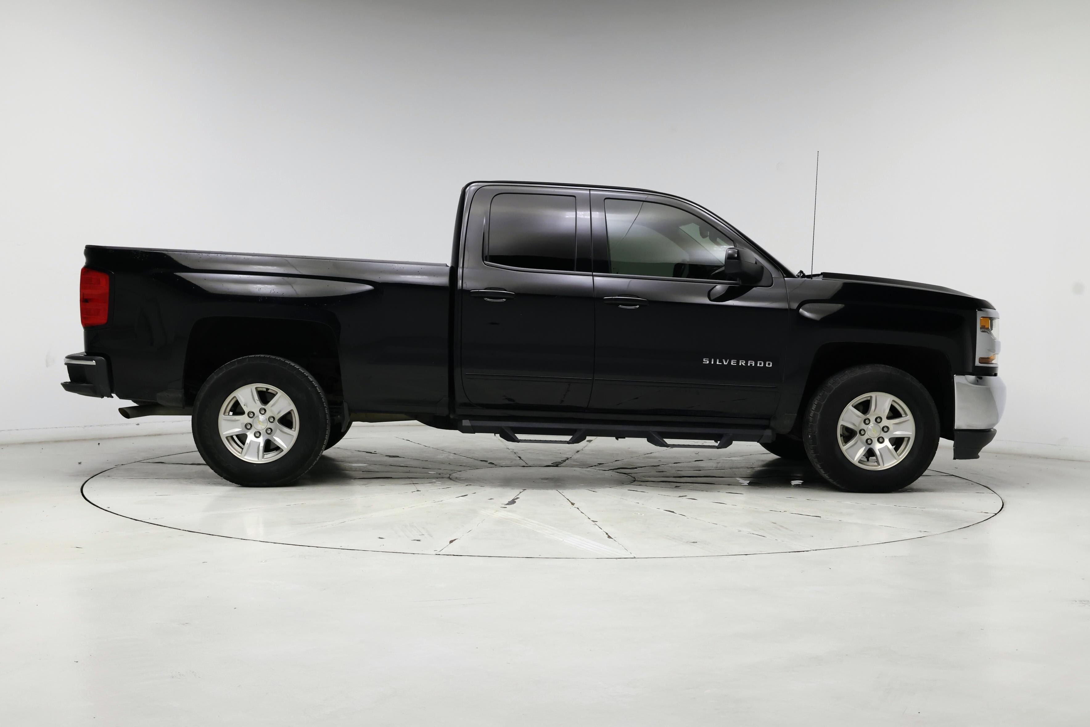 Thumbnail: 2018 Chevrolet Silverado 1500 - 7