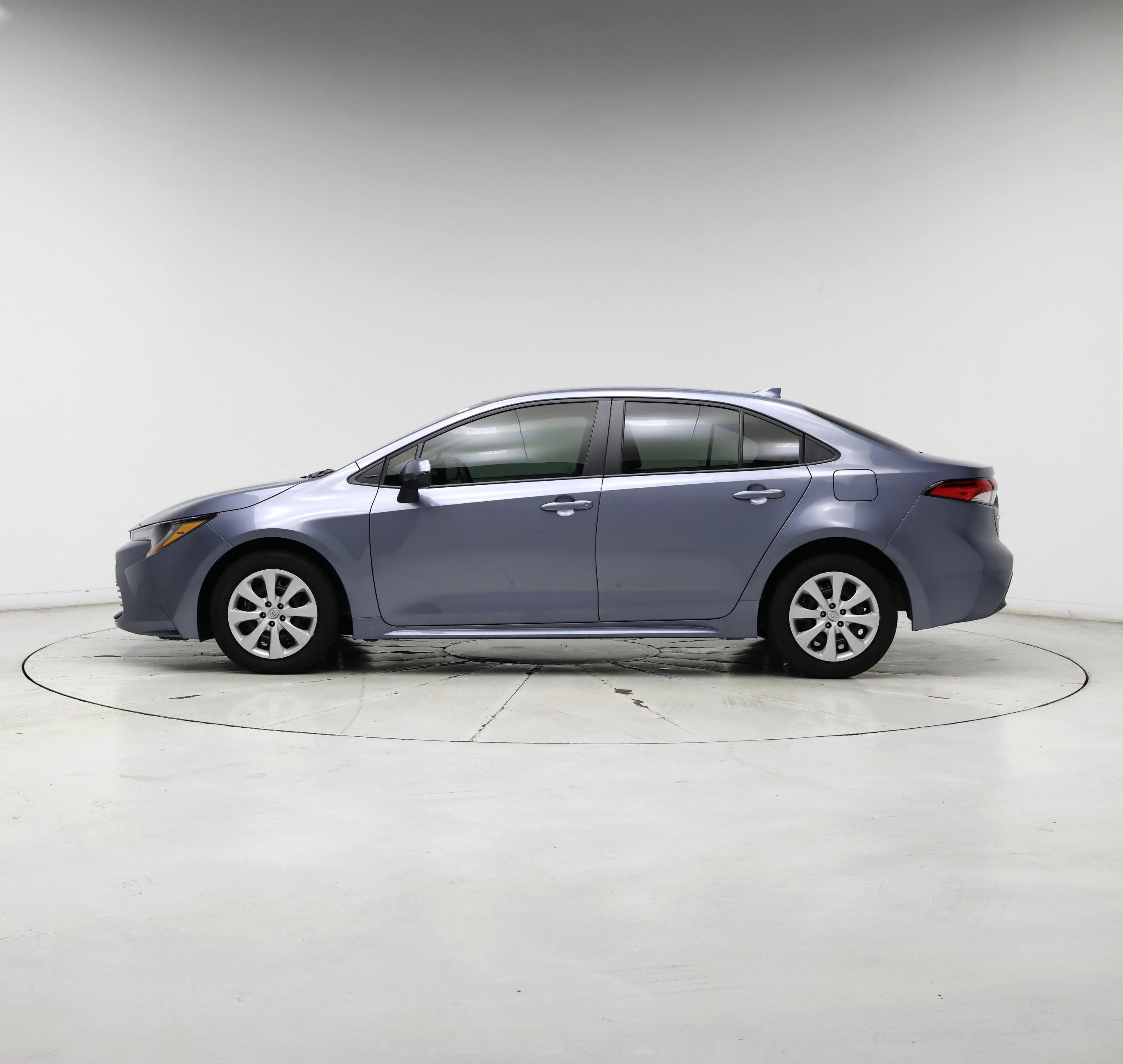 Thumbnail: 2024 Toyota Corolla - 3