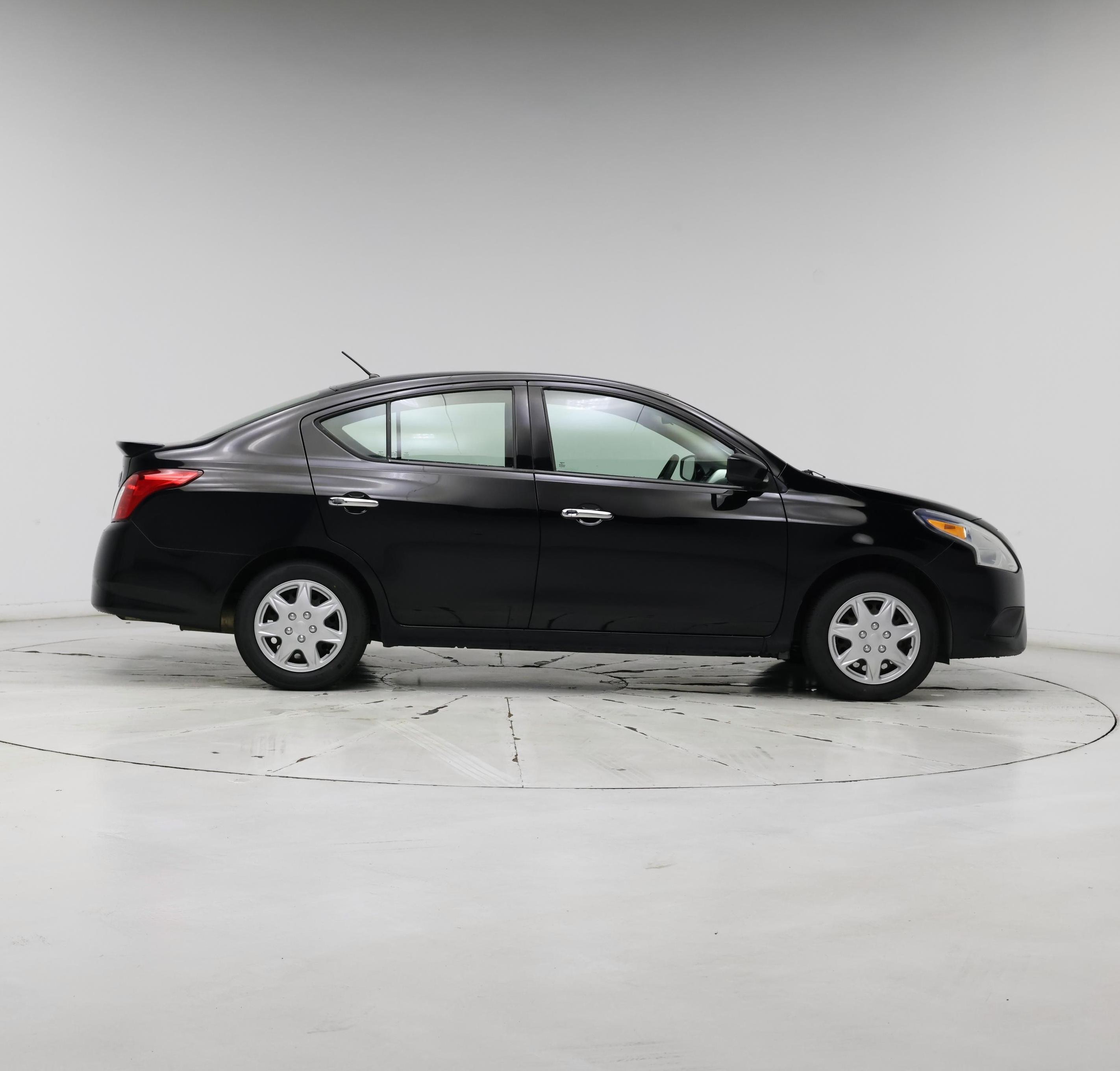 Thumbnail: 2017 Nissan Versa - 7