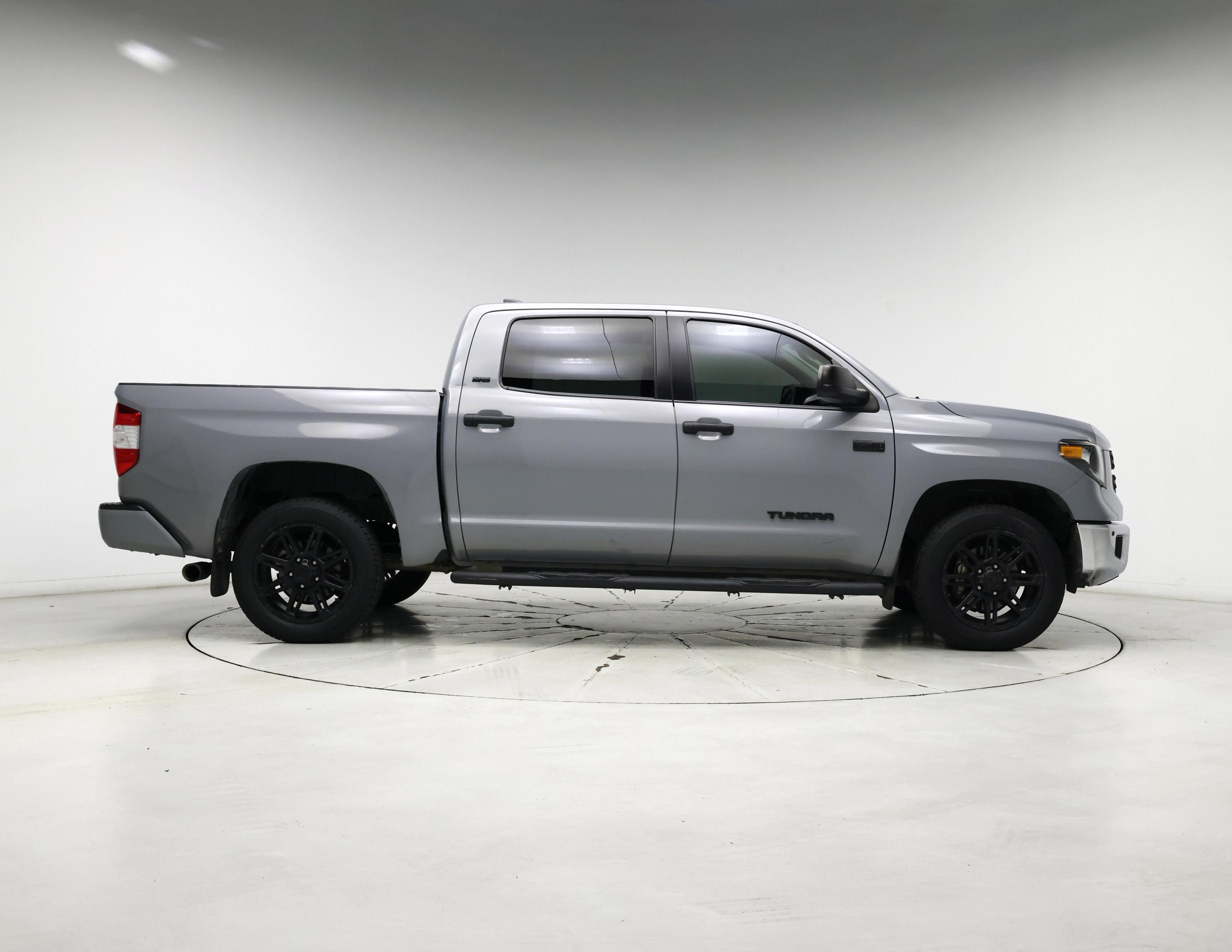 Thumbnail: 2021 Toyota Tundra - 7