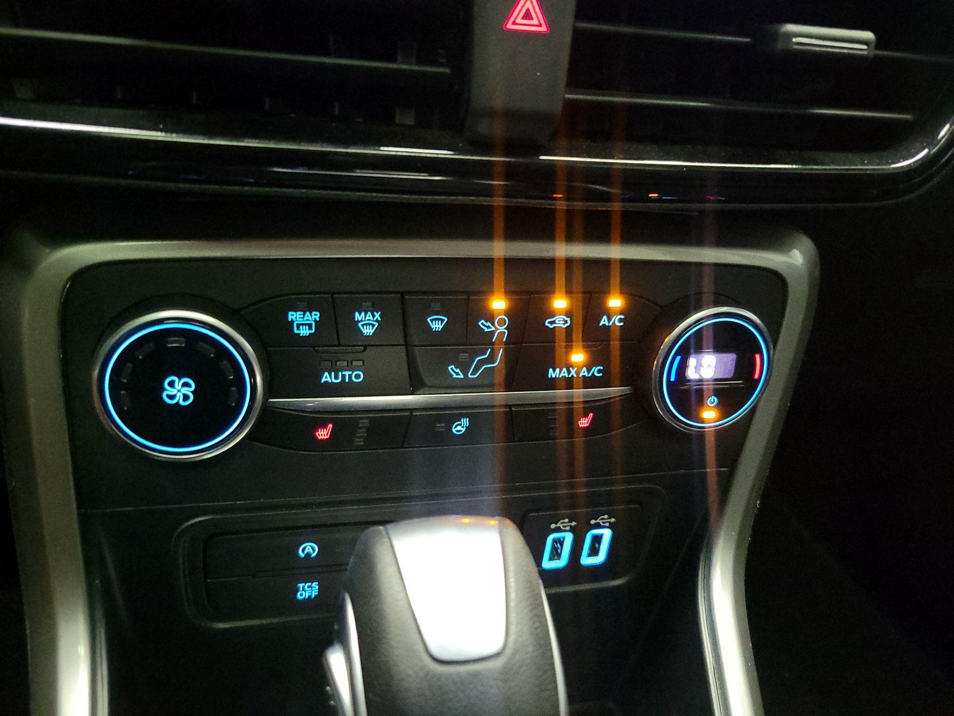 Thumbnail: 2021 Ford EcoSport - 17
