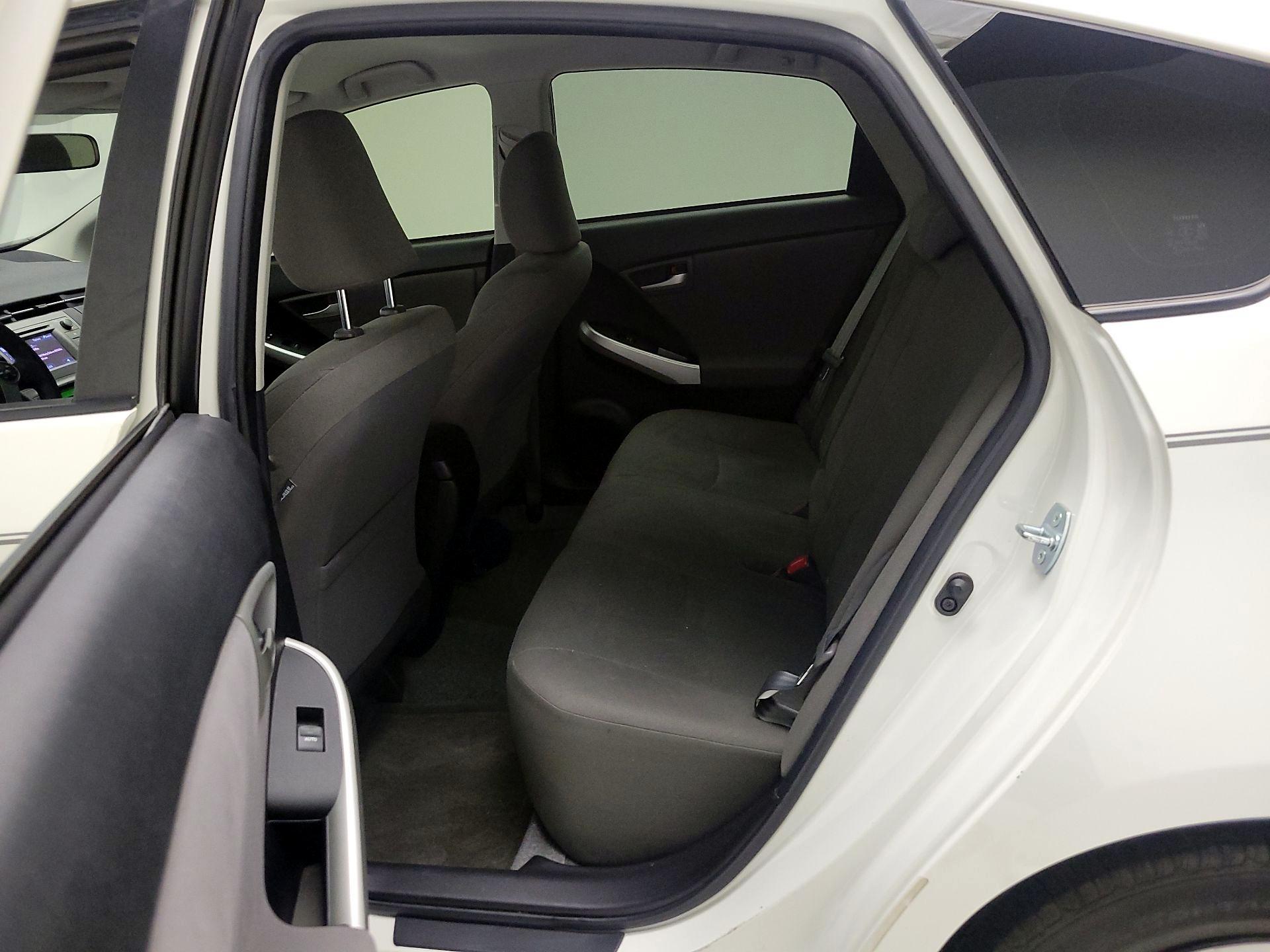 Thumbnail: 2015 Toyota Prius - 19