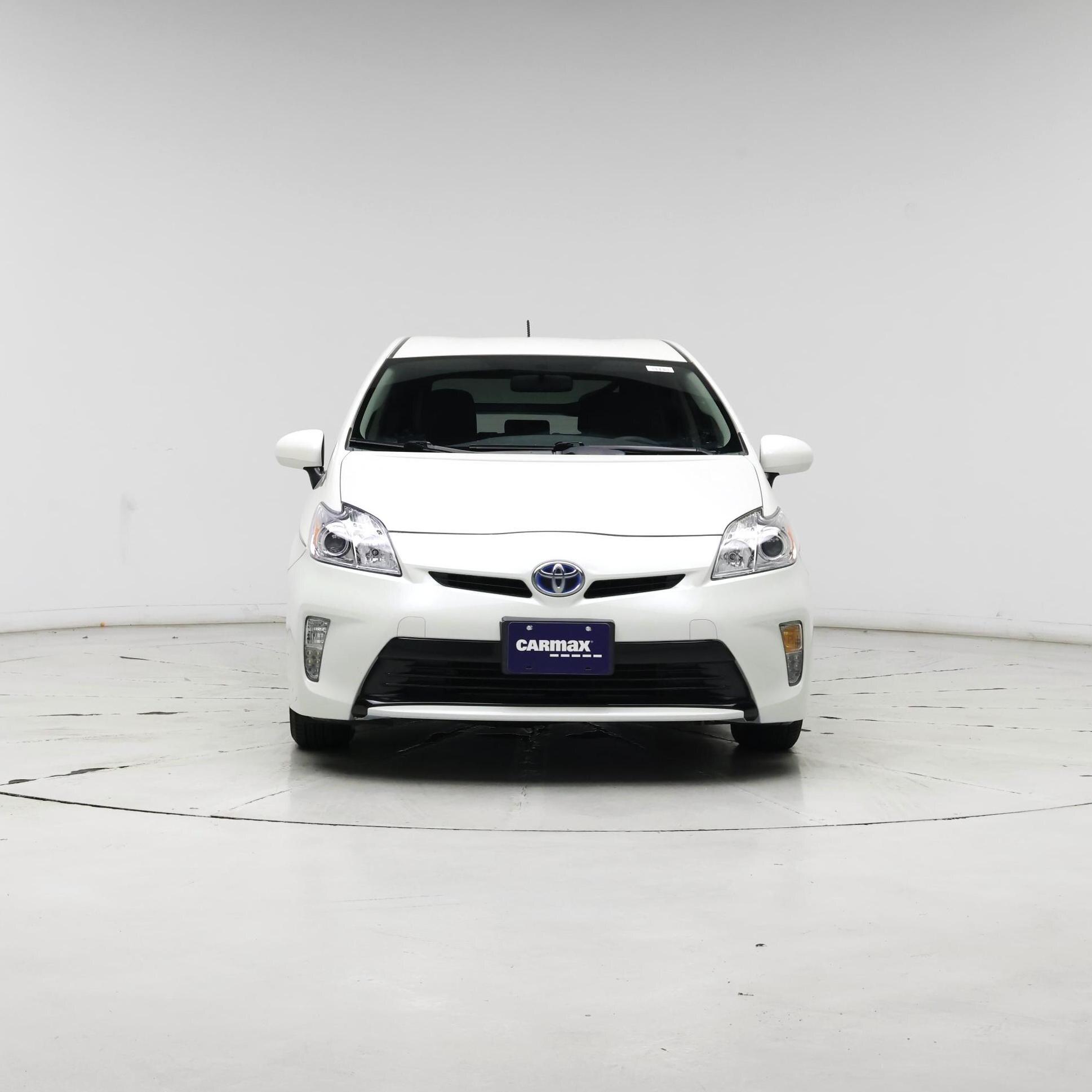 Thumbnail: 2015 Toyota Prius - 5