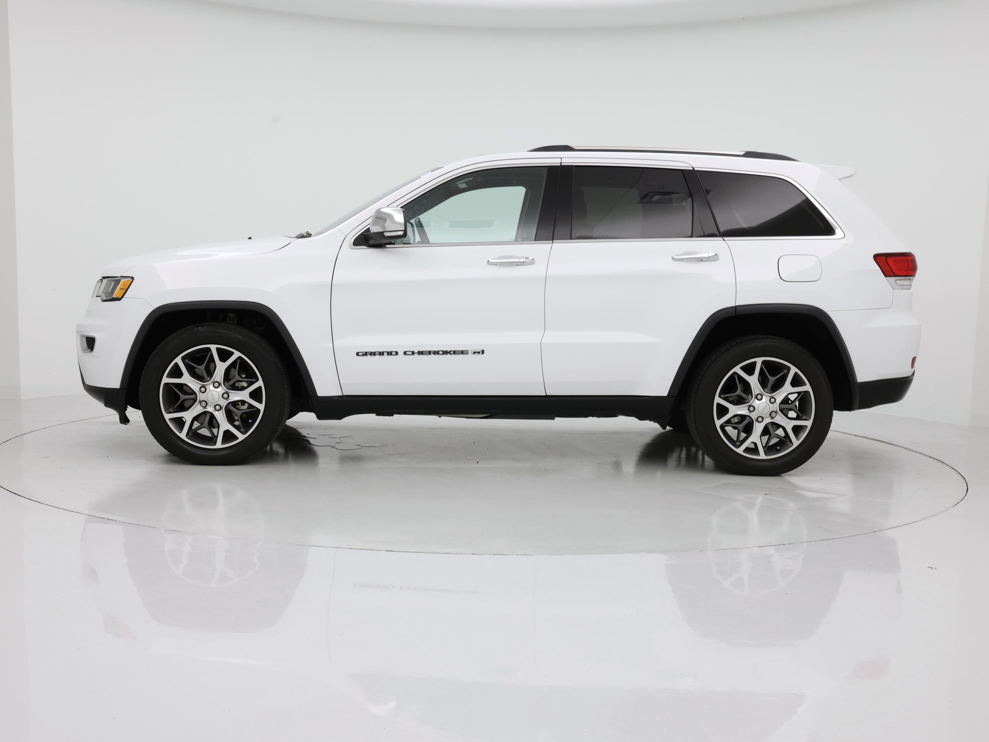 Thumbnail: 2022 Jeep Grand Cherokee - 3